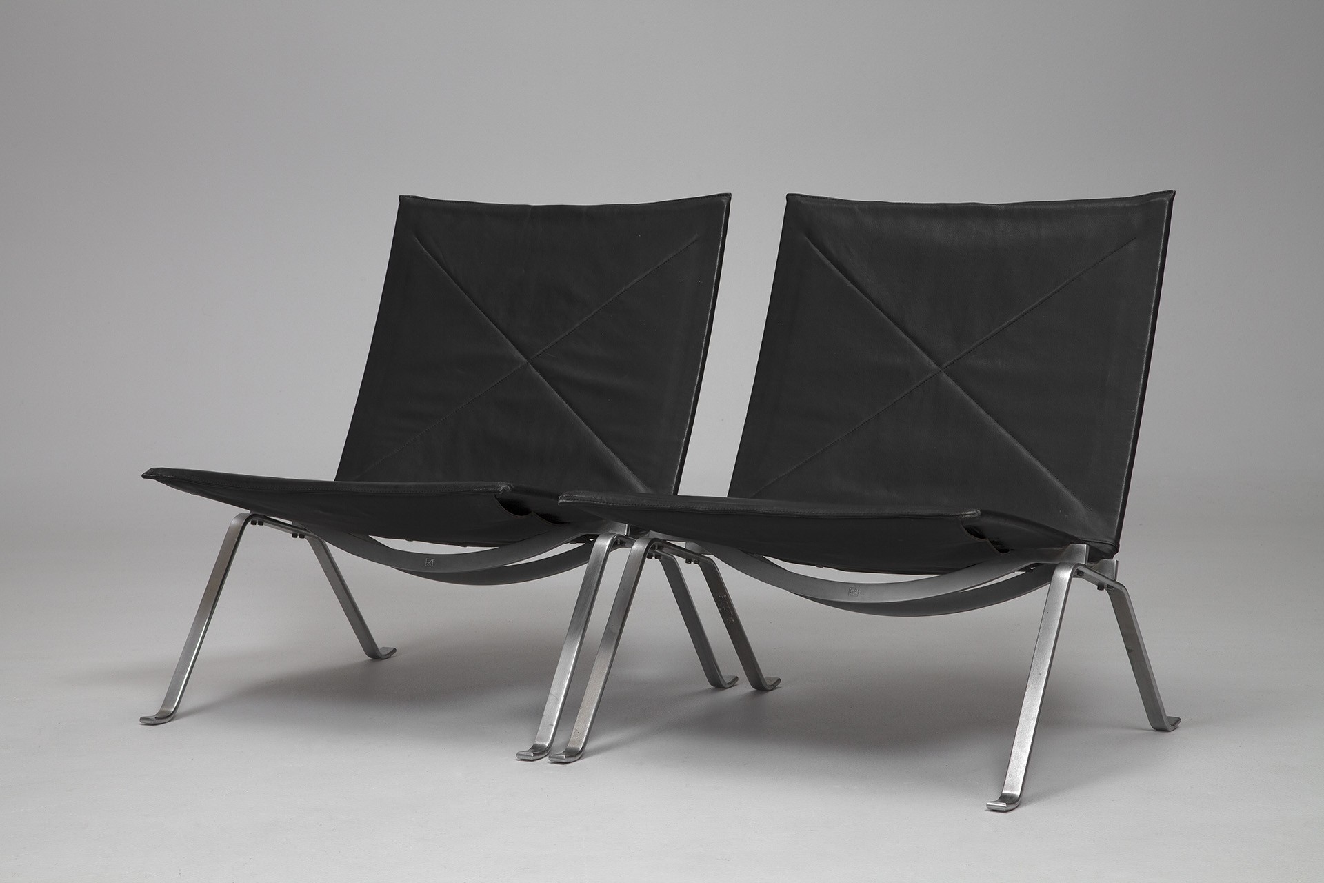 Pair of Easy Chairs PK22 image 3