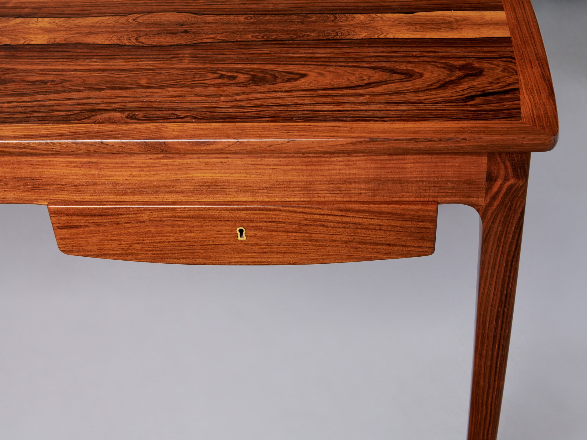 Desk image 6