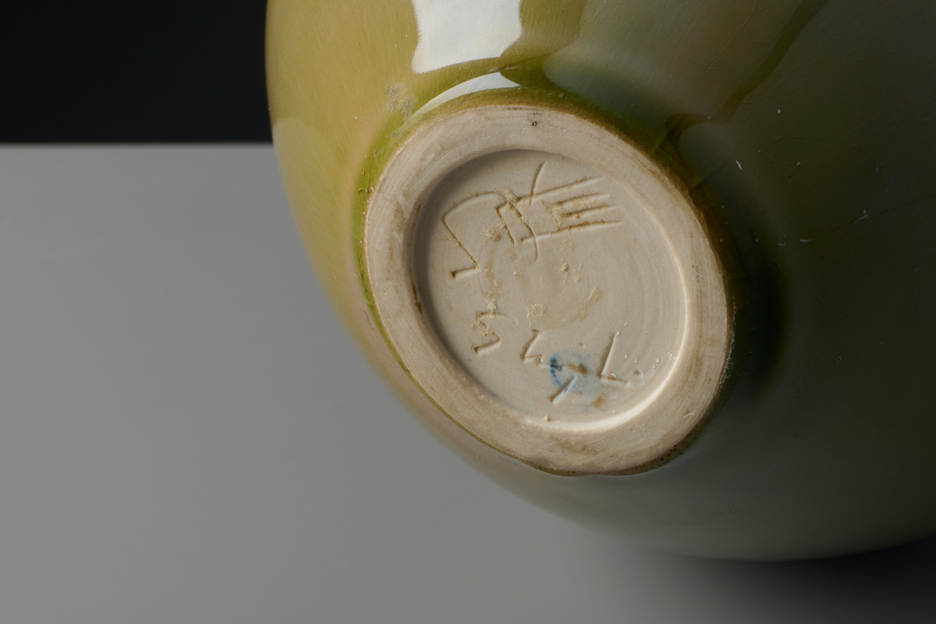 Vase image 6