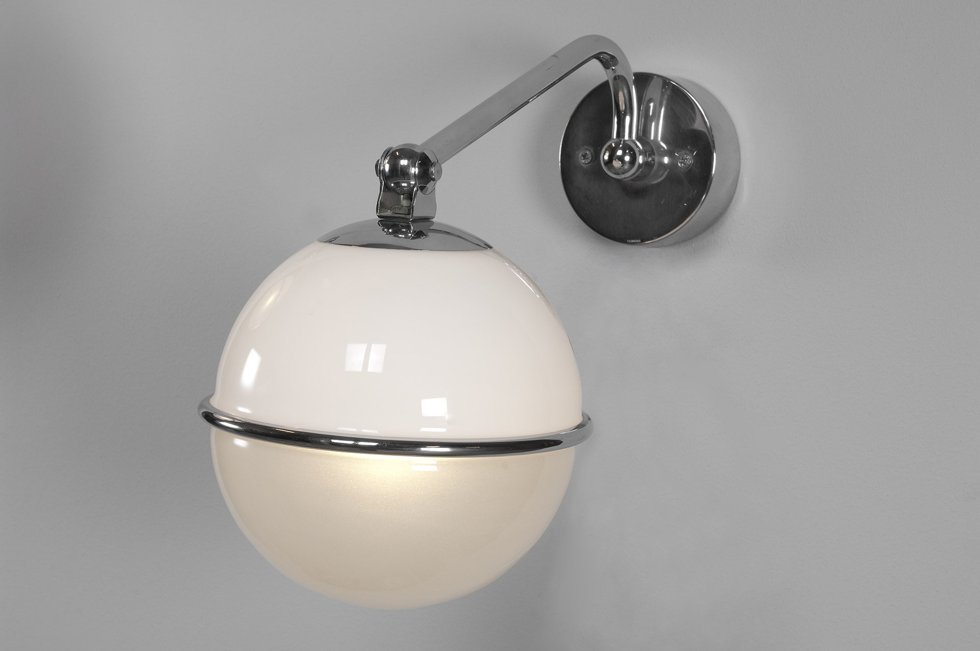 Pair of Wall Lamps image 2