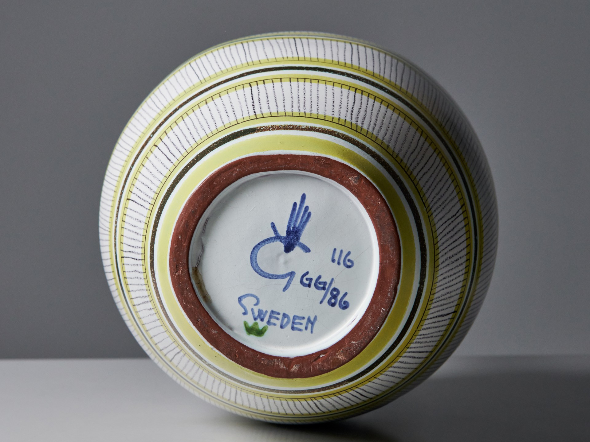 Vase image 5