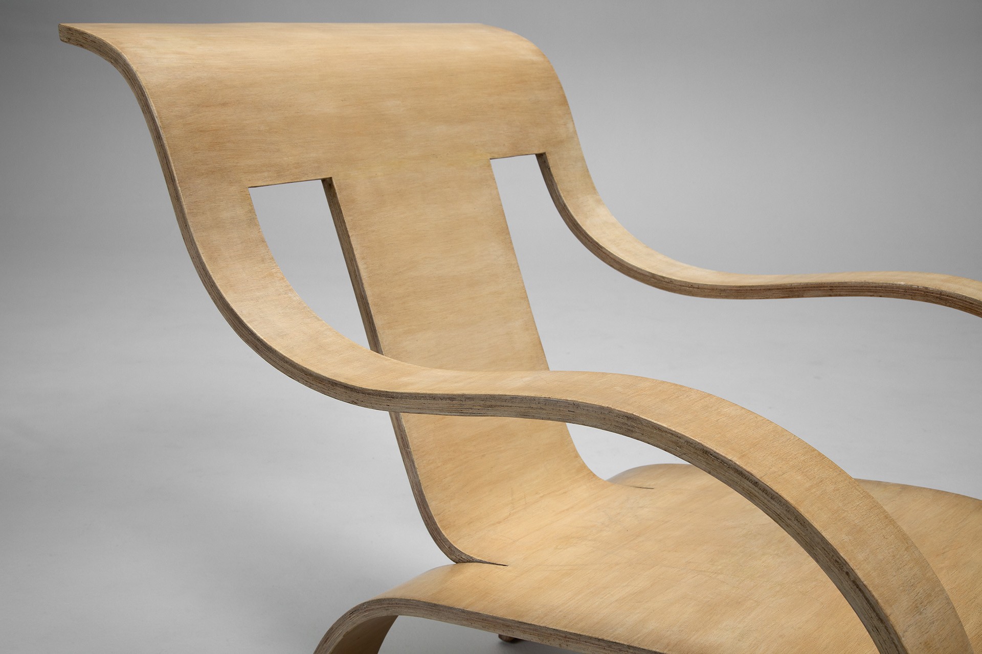 Laminated Plywood Armchair image 7