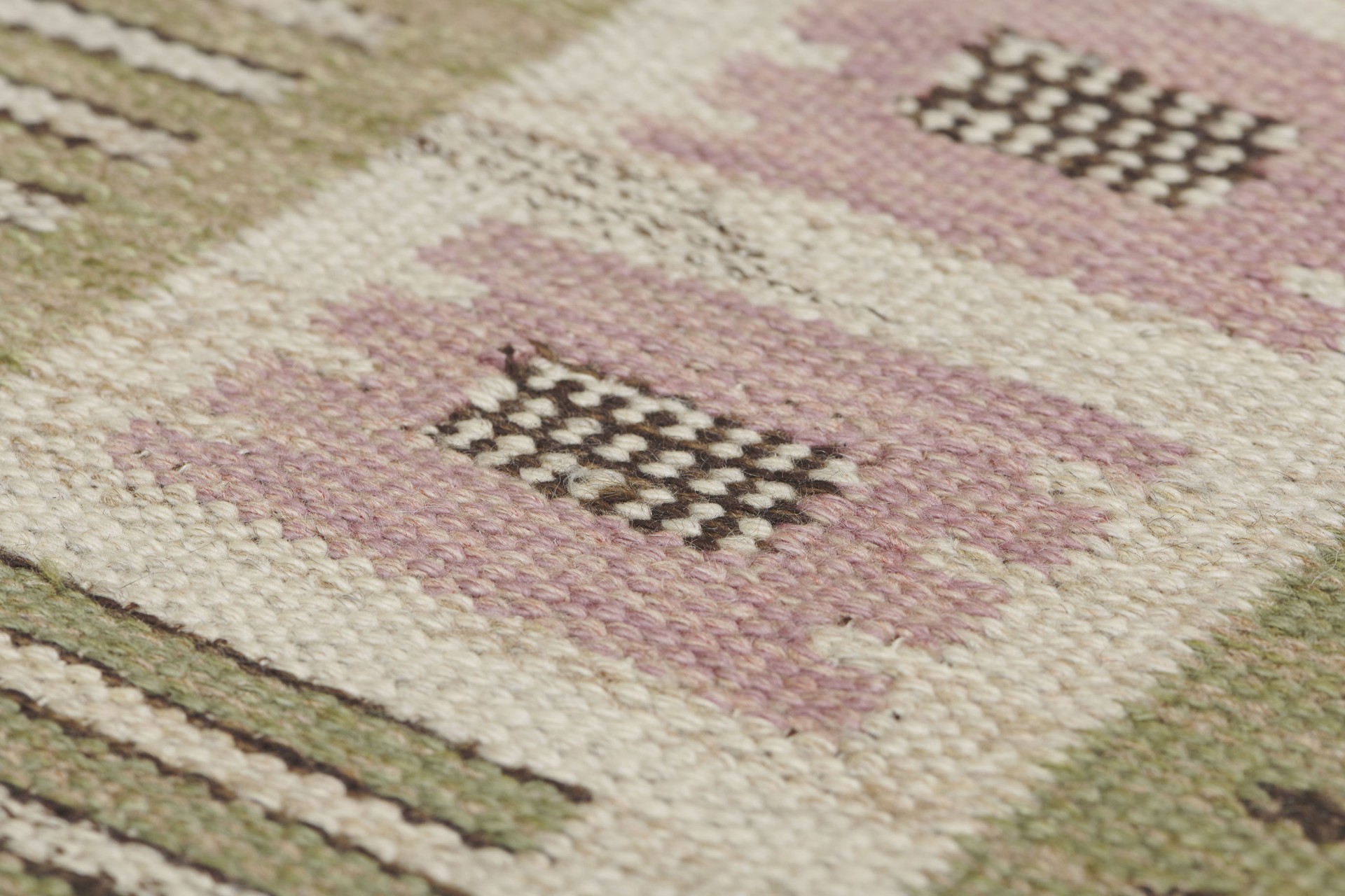 Early 'Nyponblomman' Carpet image 5