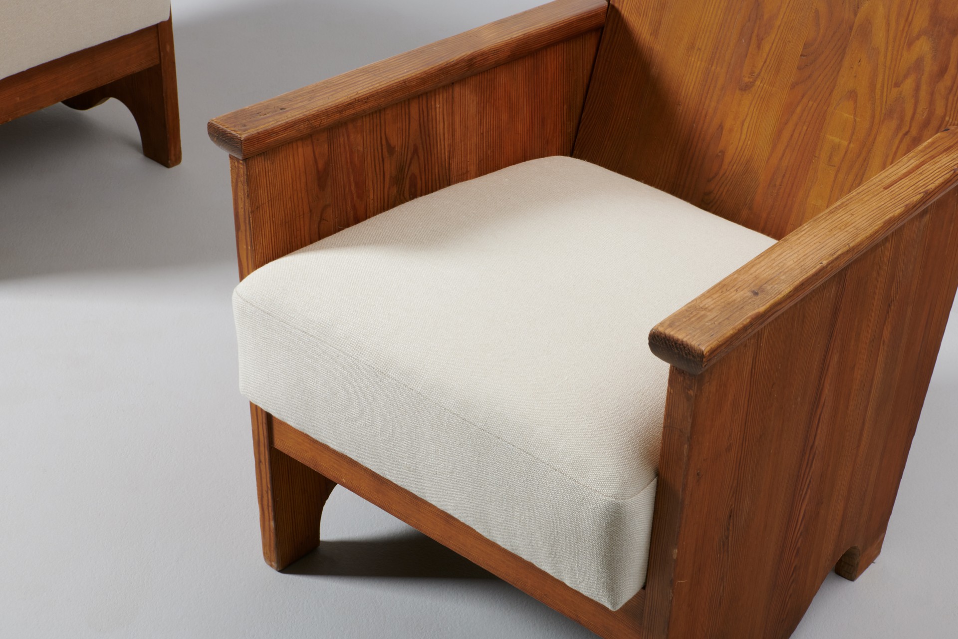 ”Utö” Armchairs image 5