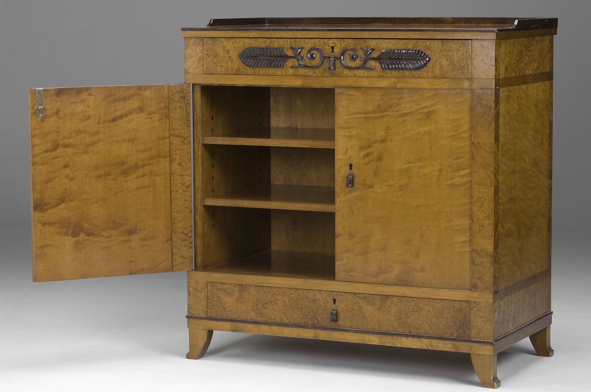 'Brevik' Bureau image 2
