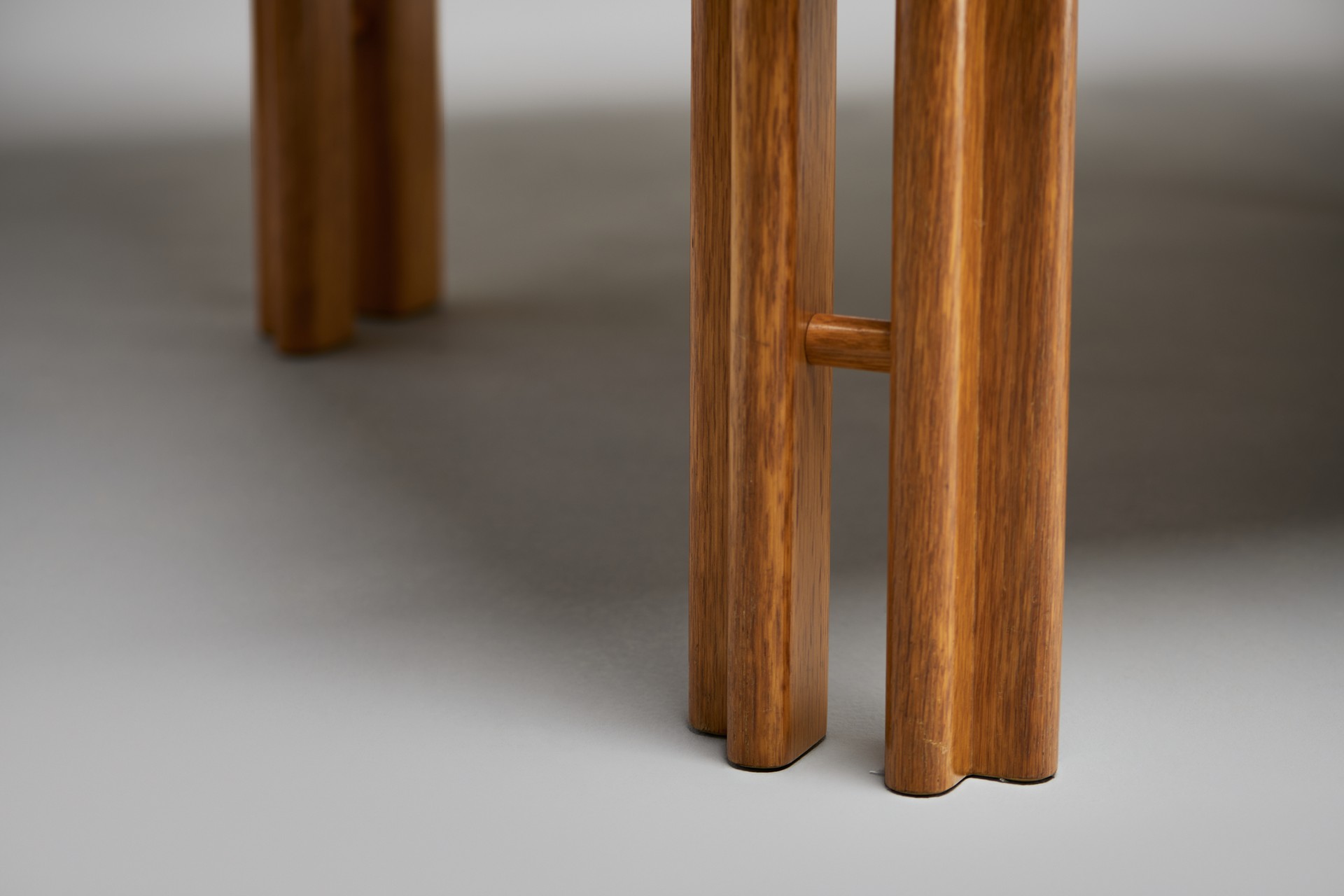 'H-Leg' Dining Table image 3