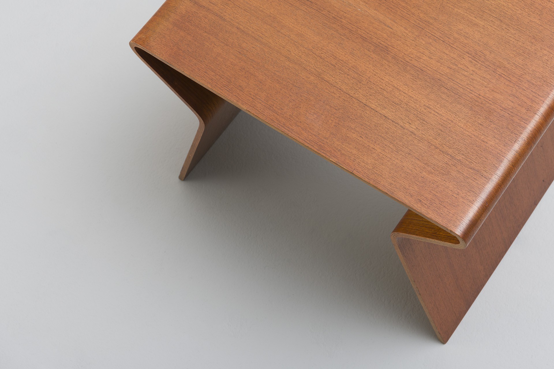 Nest of 'GJ' Tables image 7