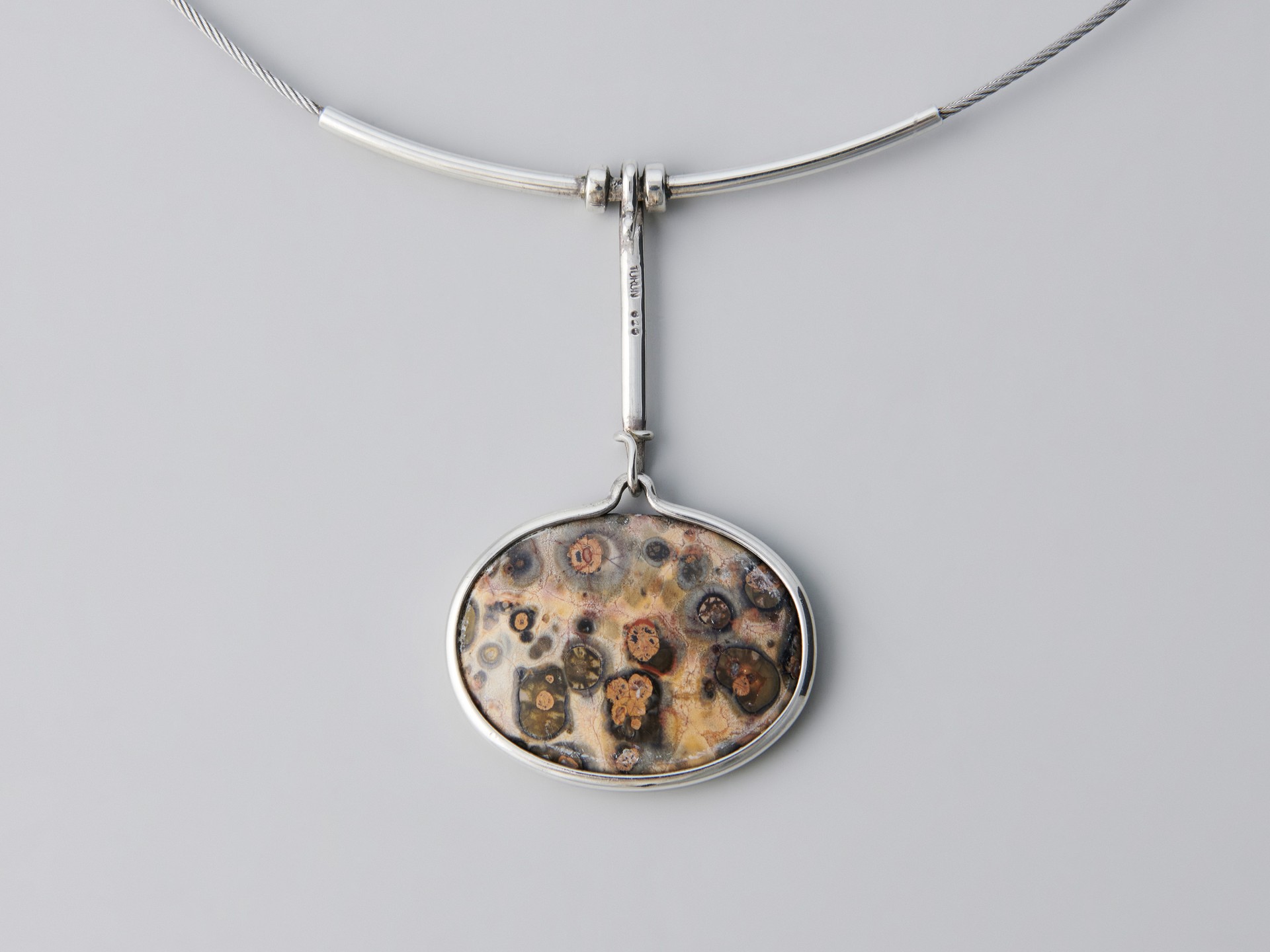 Necklace image 4