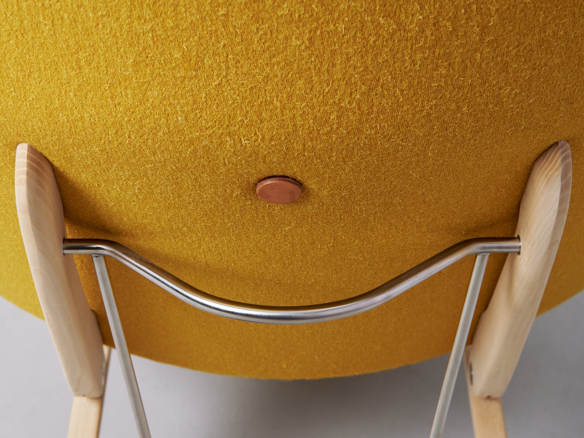 Two Unique Adjustable Lounge Chairs image 9