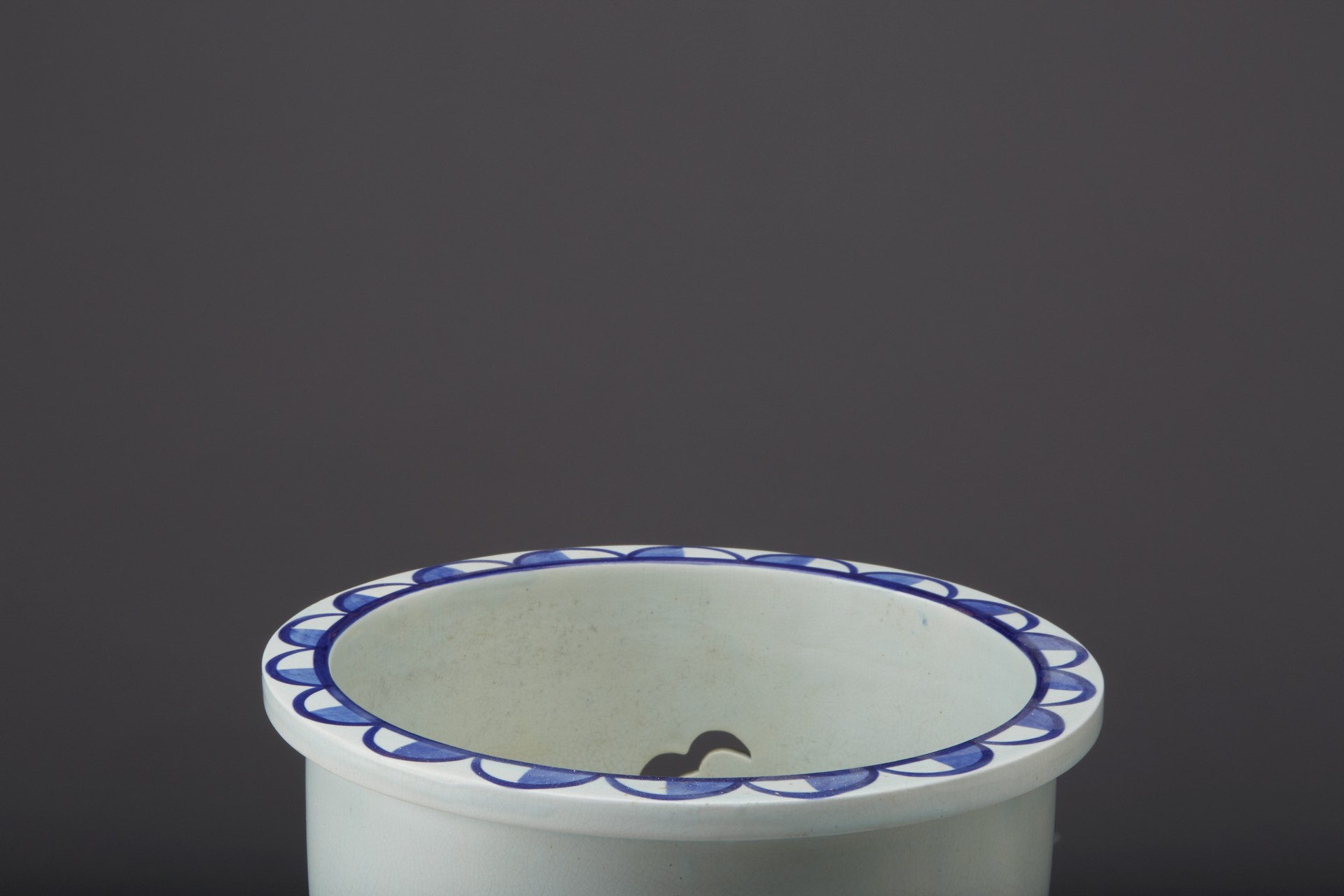 Vase image 3