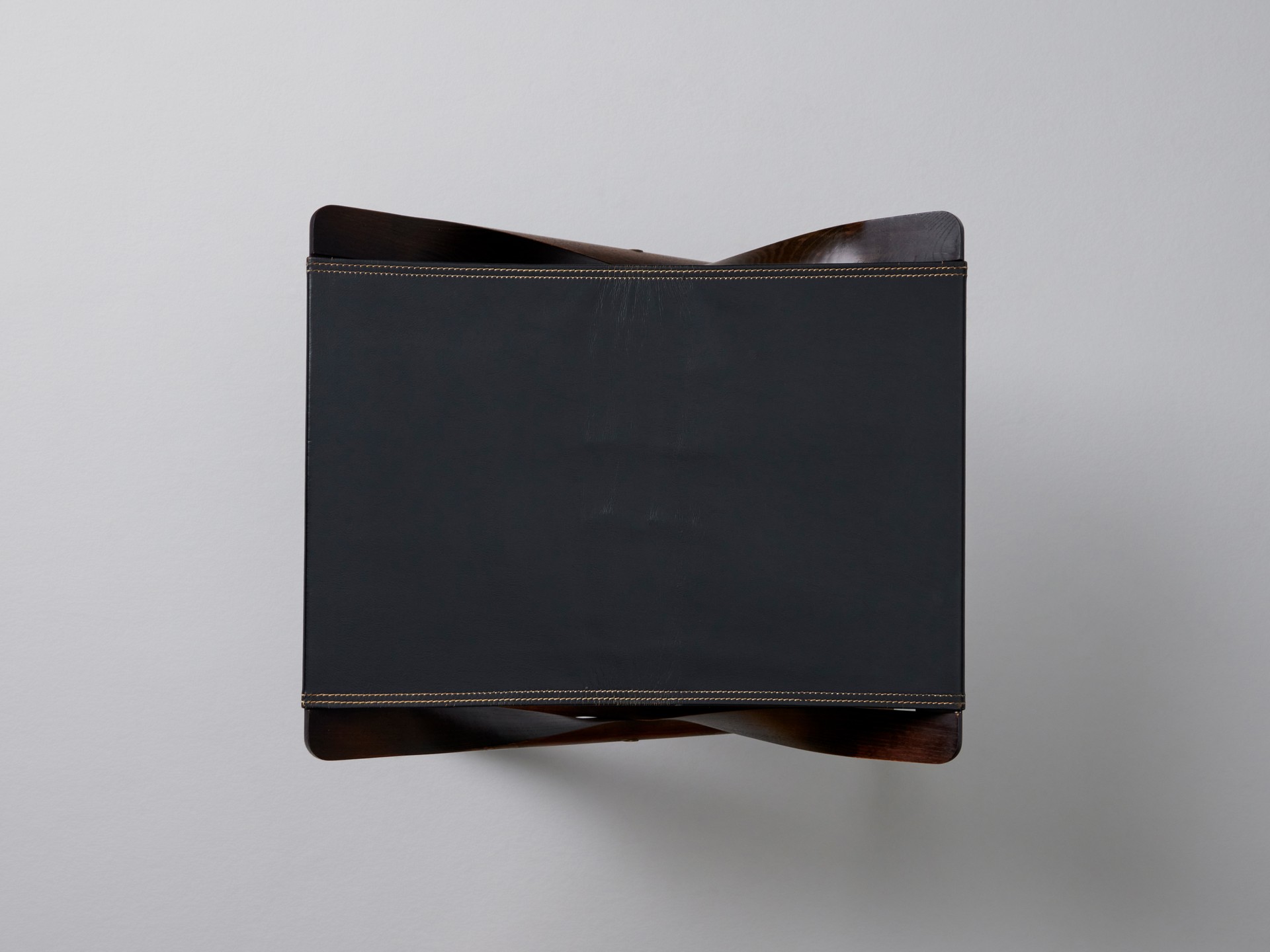 'Propeller' Stool with Table image 7