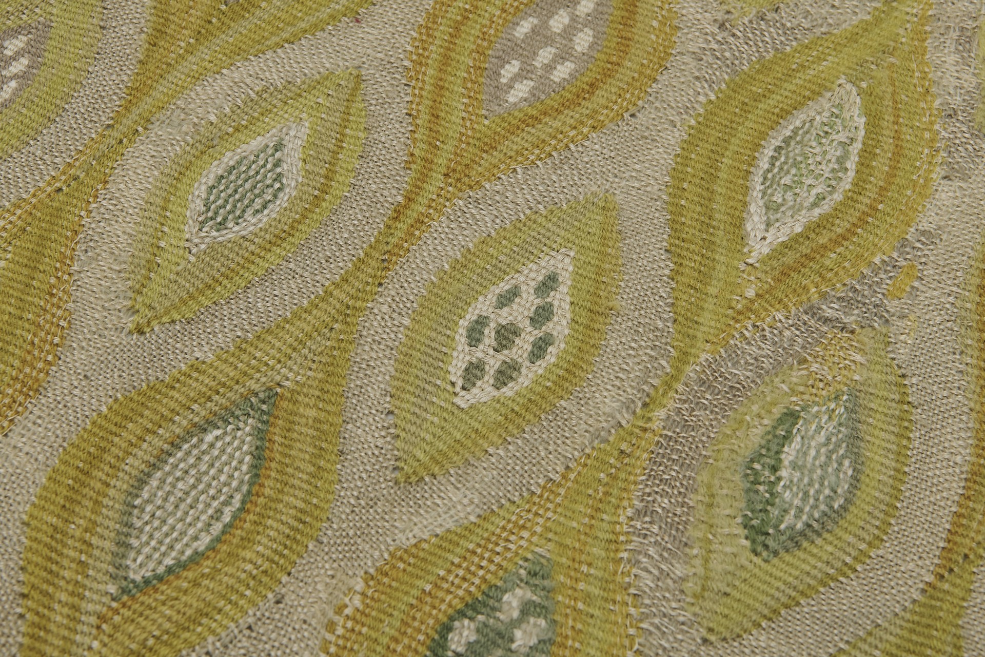 Tapestry 'Kärnfrukt' image 5