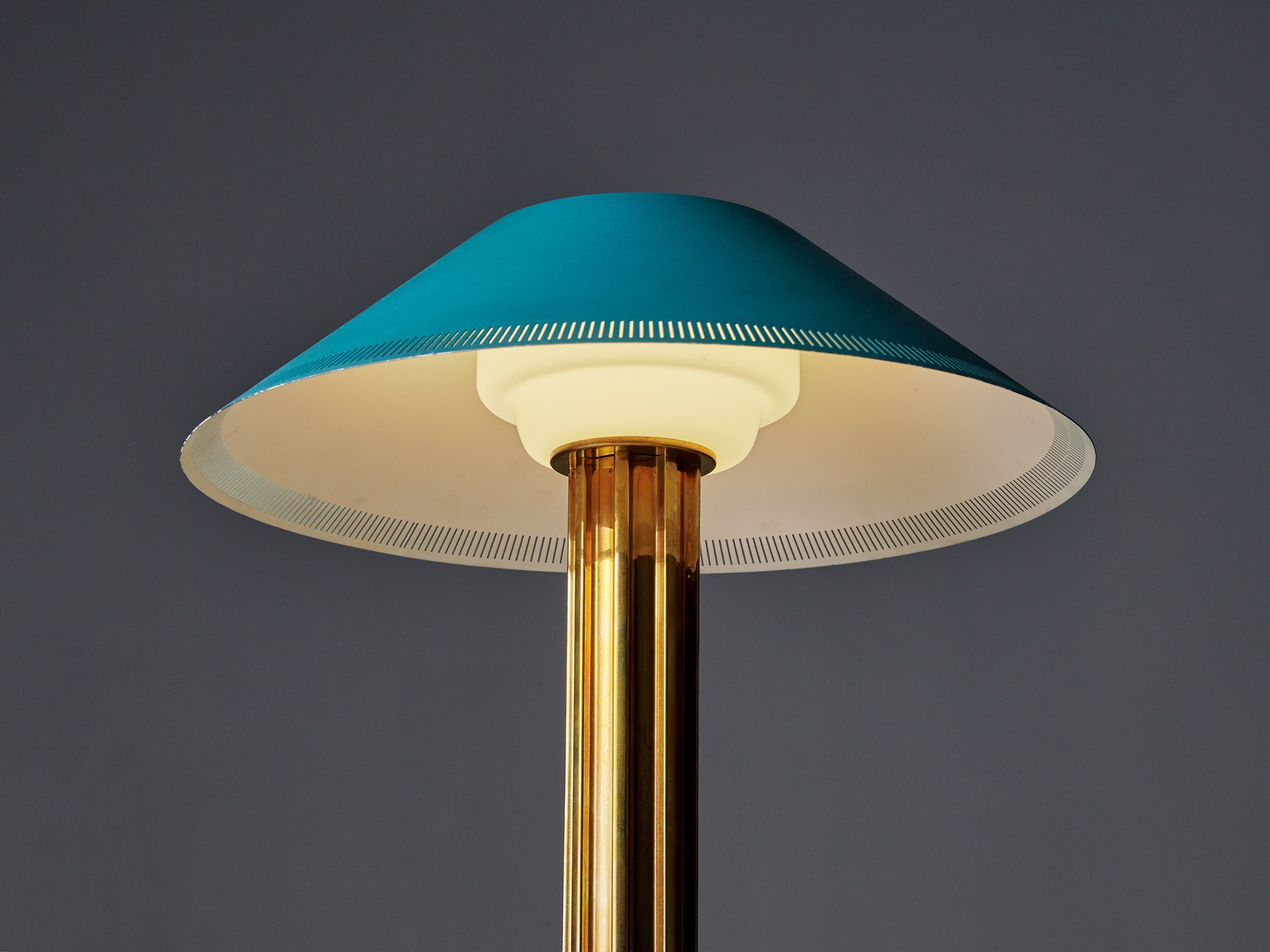 Table Lamp image 3