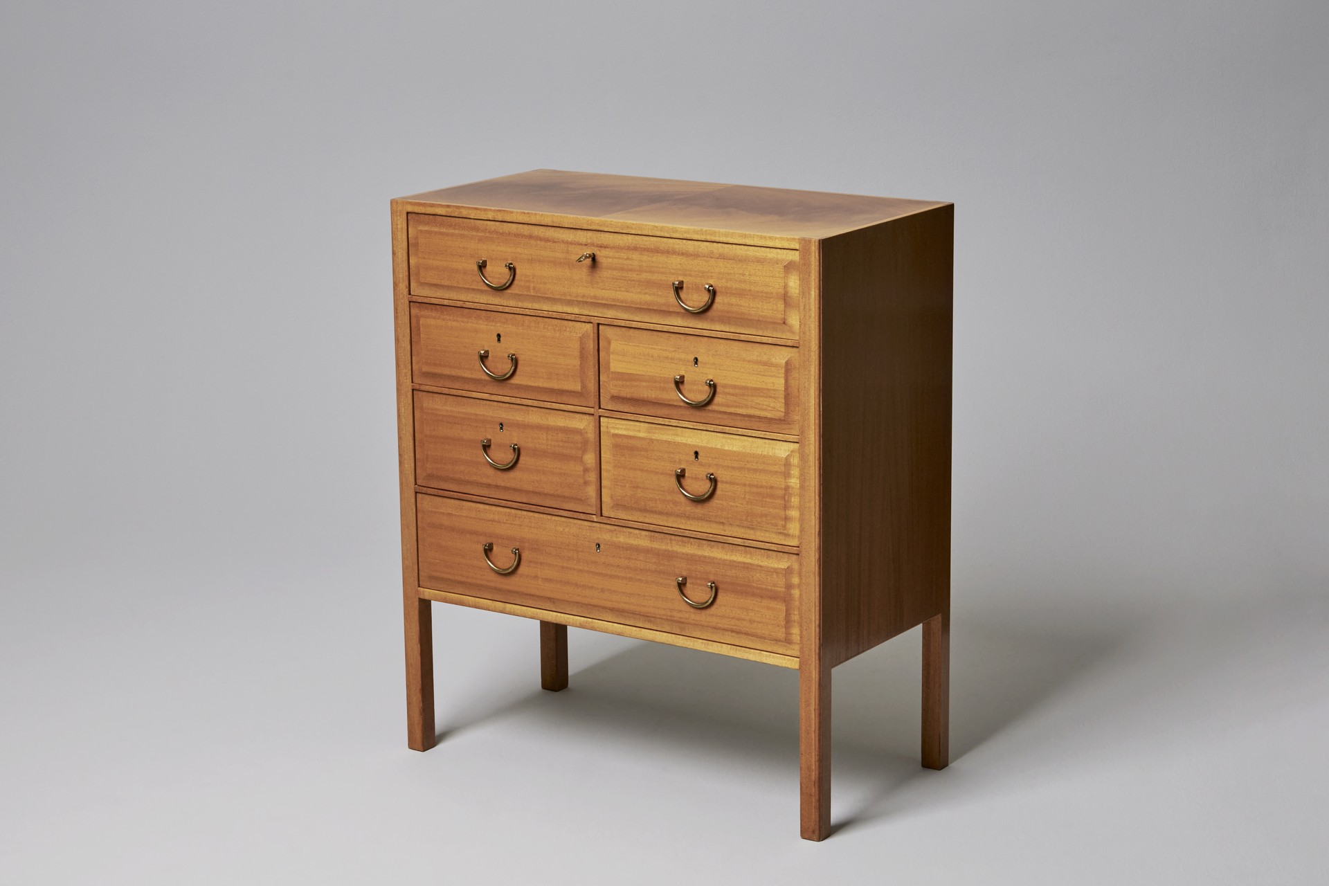 Chest of Drawers image 2