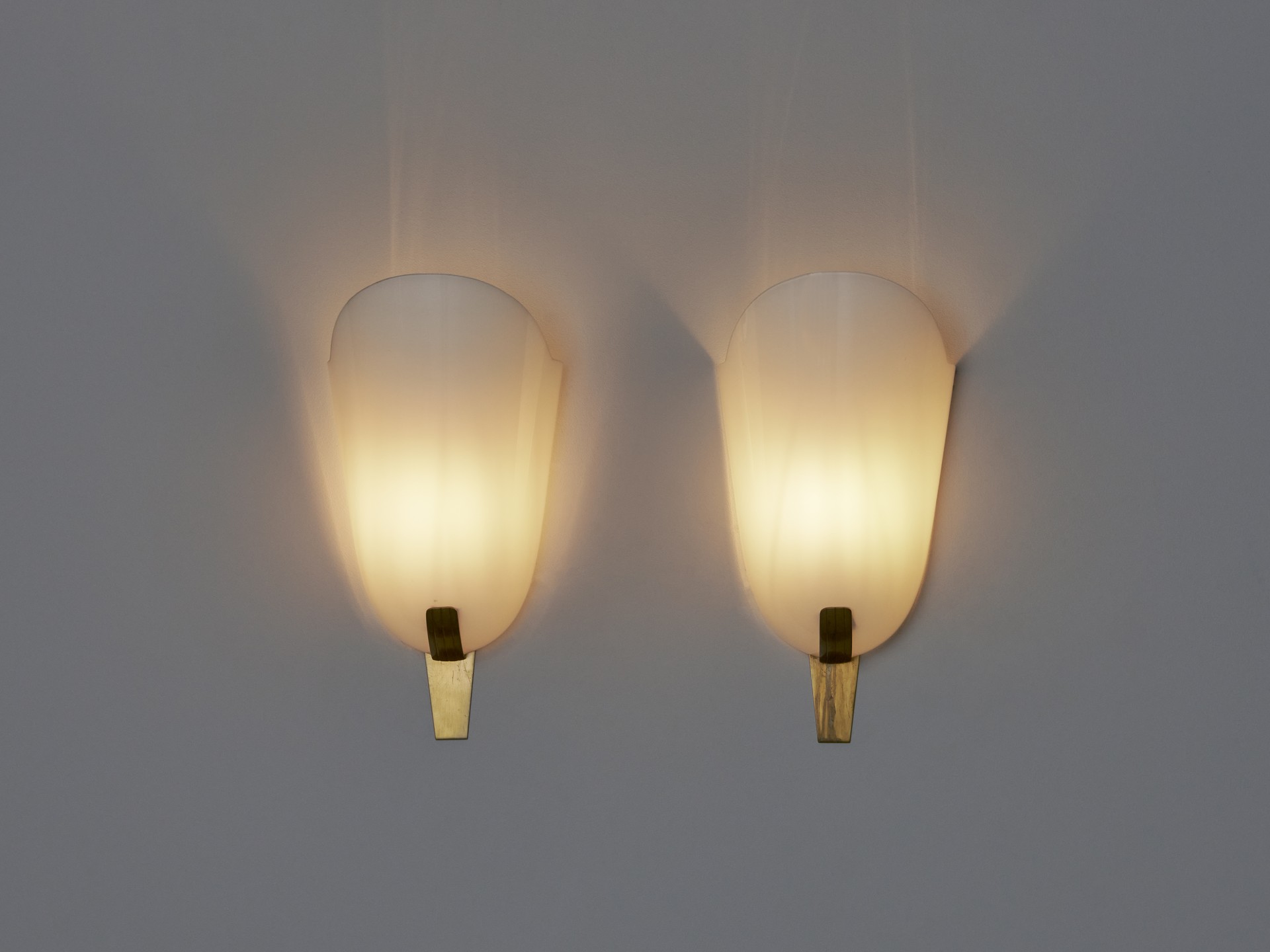 Pair of Wall Lights image 4