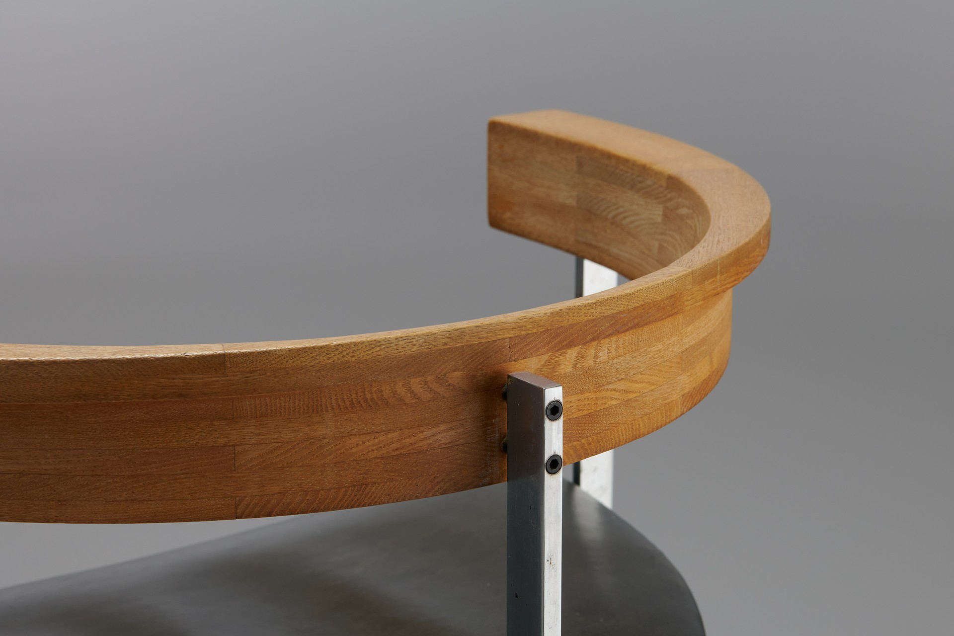 Chair Model no. PK11 image 5