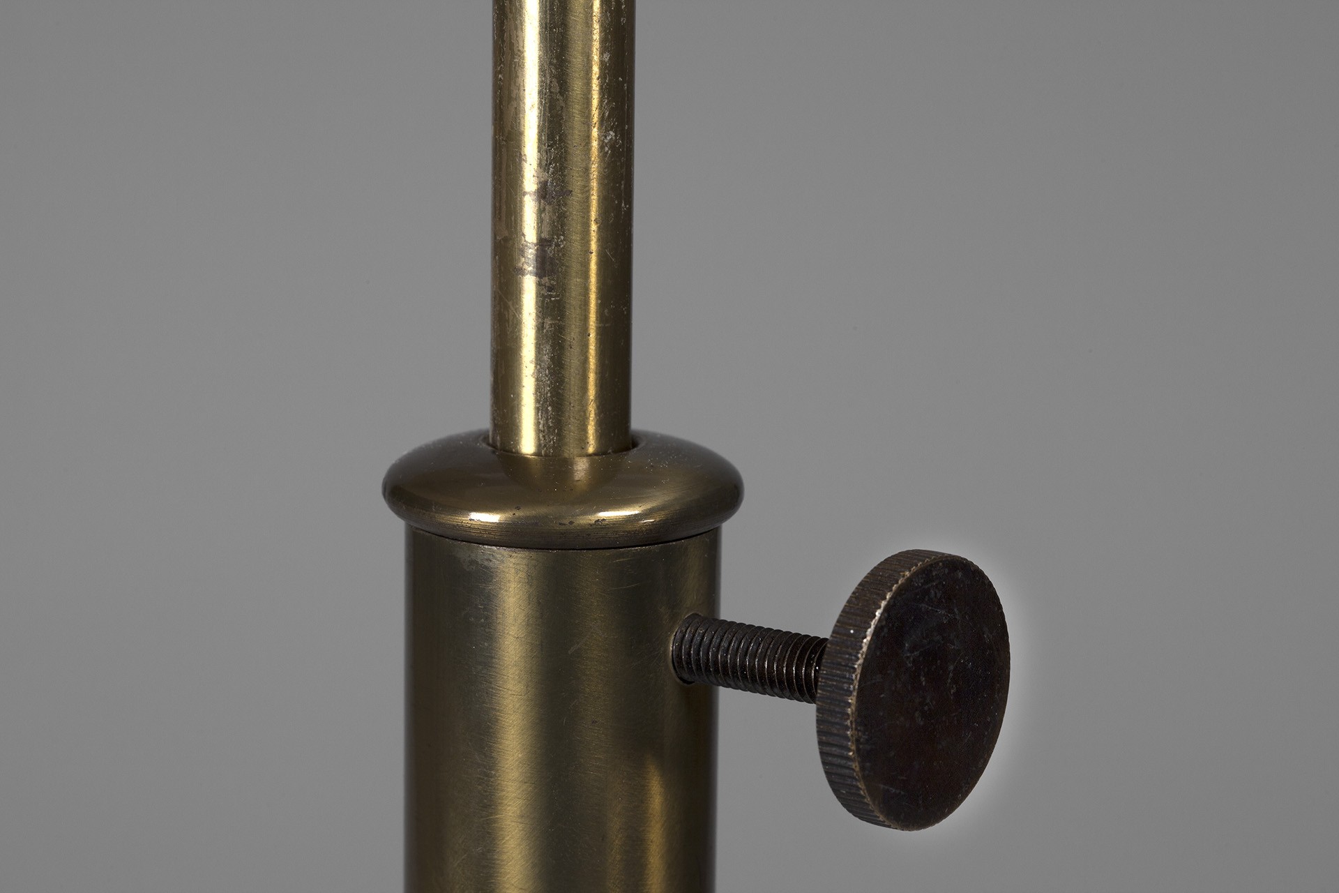 Extendable Floor Lamp image 4