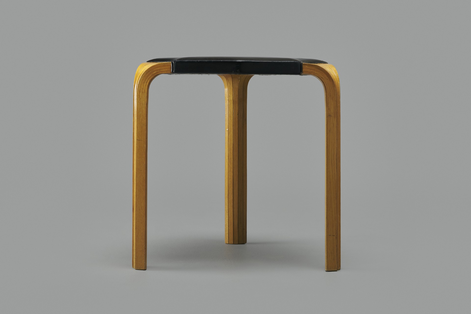 Fan Leg Stool, Model no. X602 image 2