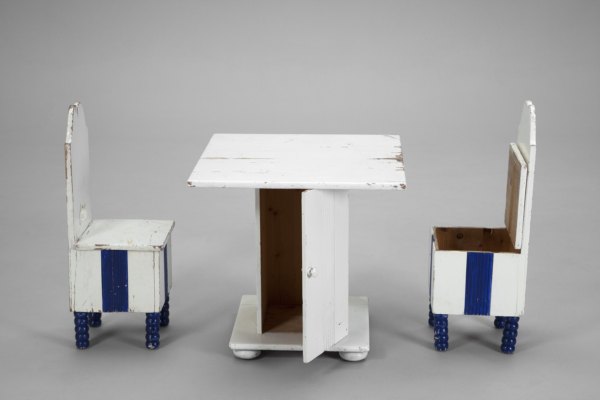 Eliel Saarinen Childrens furiture image 3