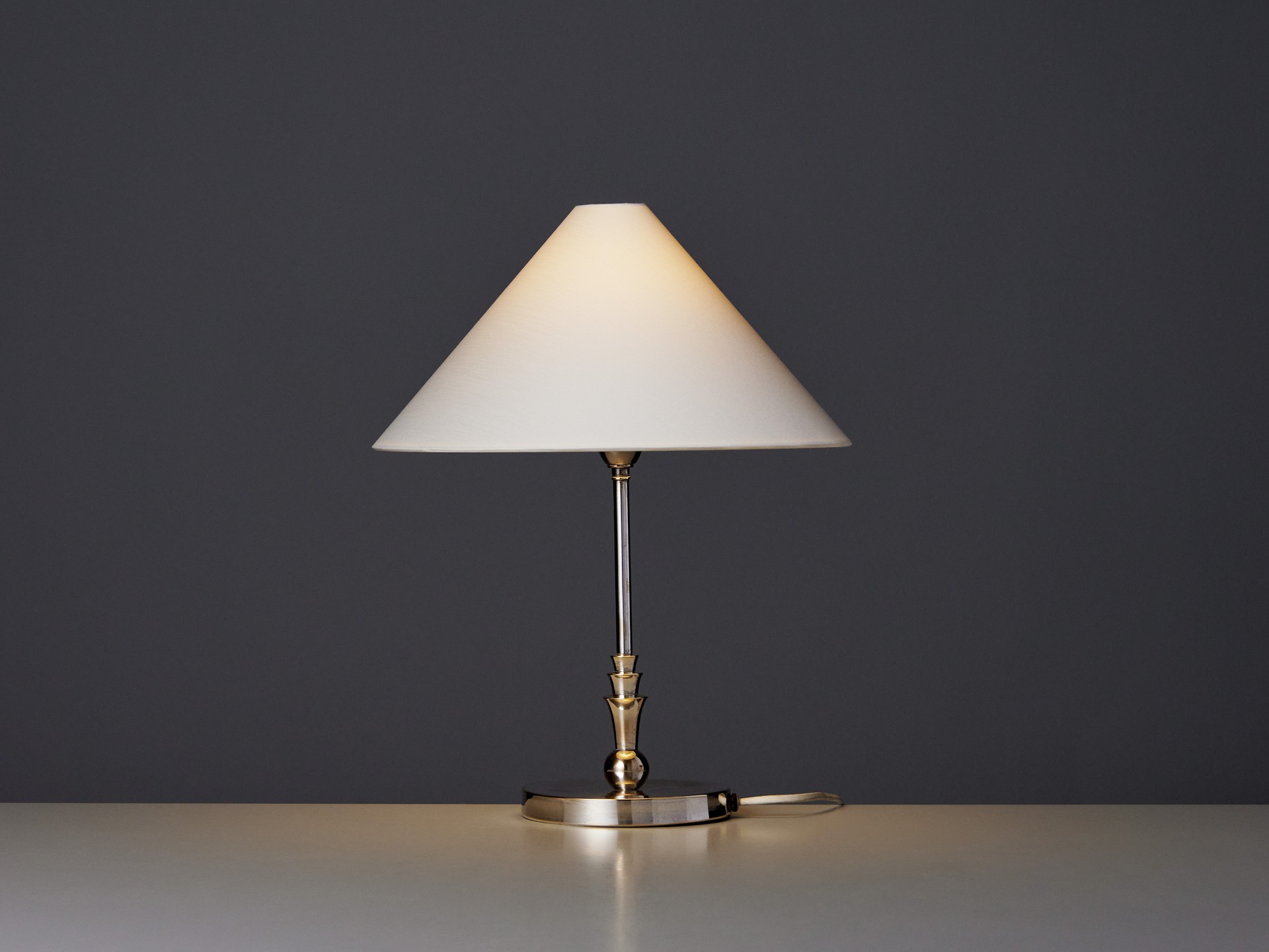 Table Lamp image 2