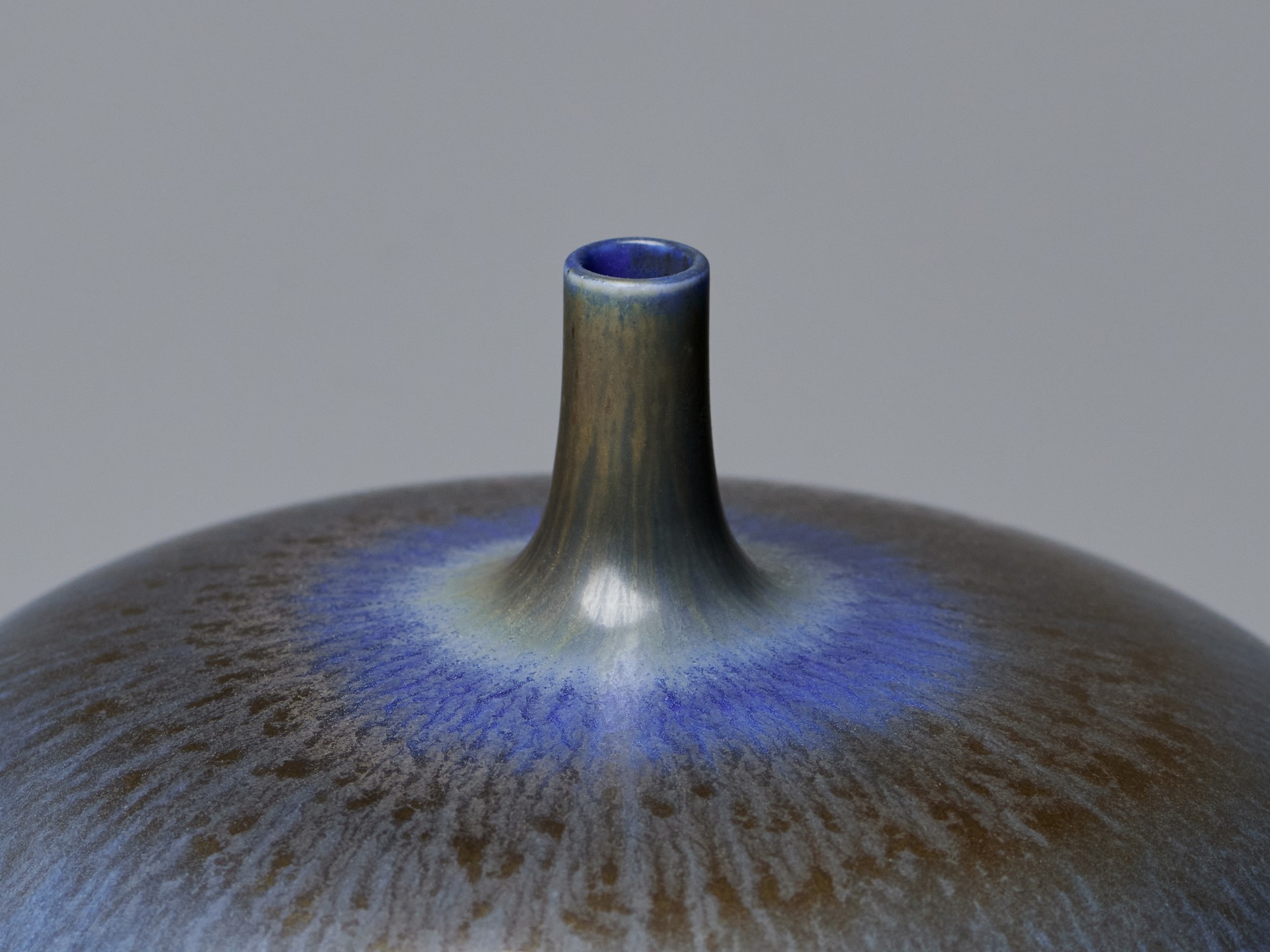 Vase image 5