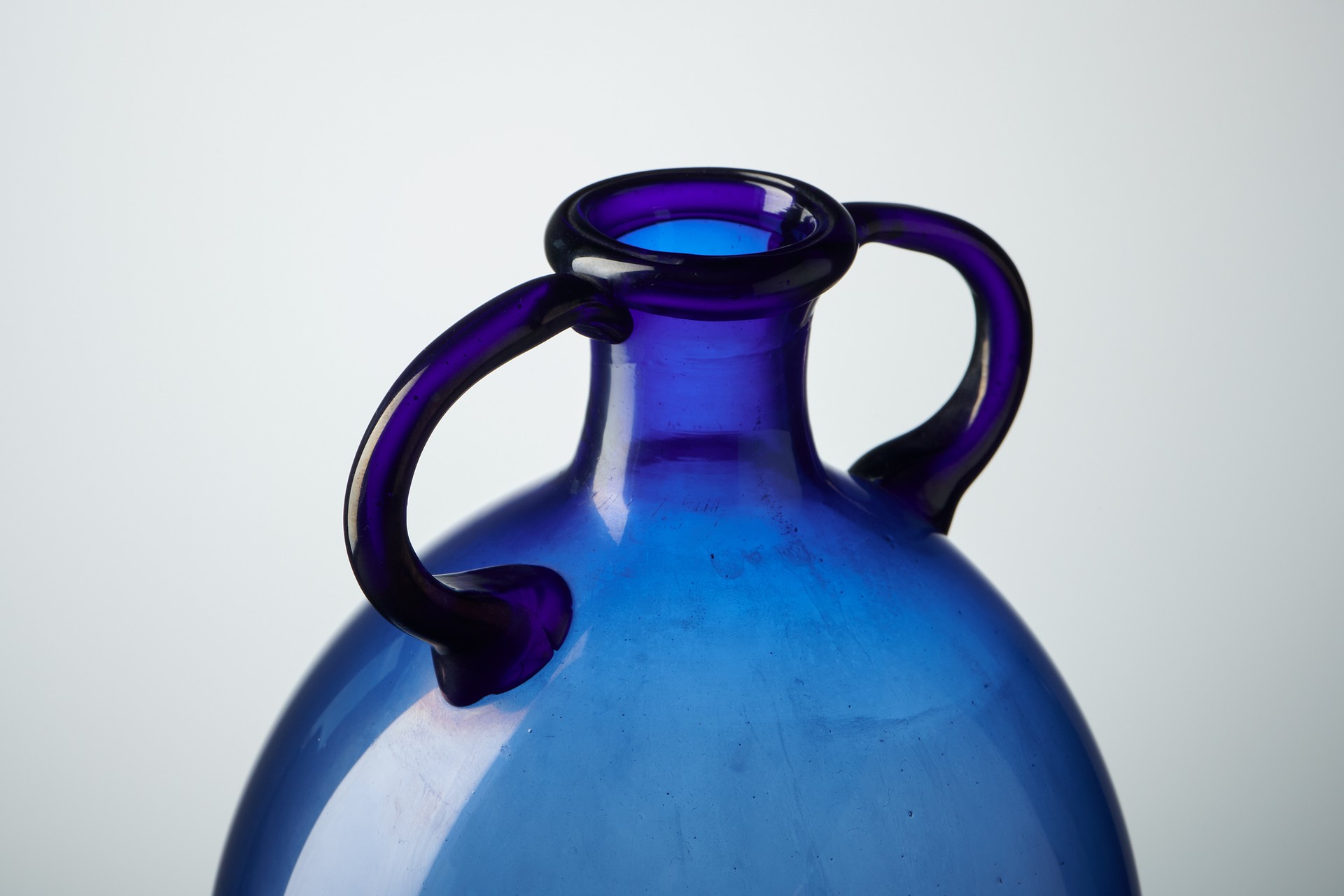 Vase image 2