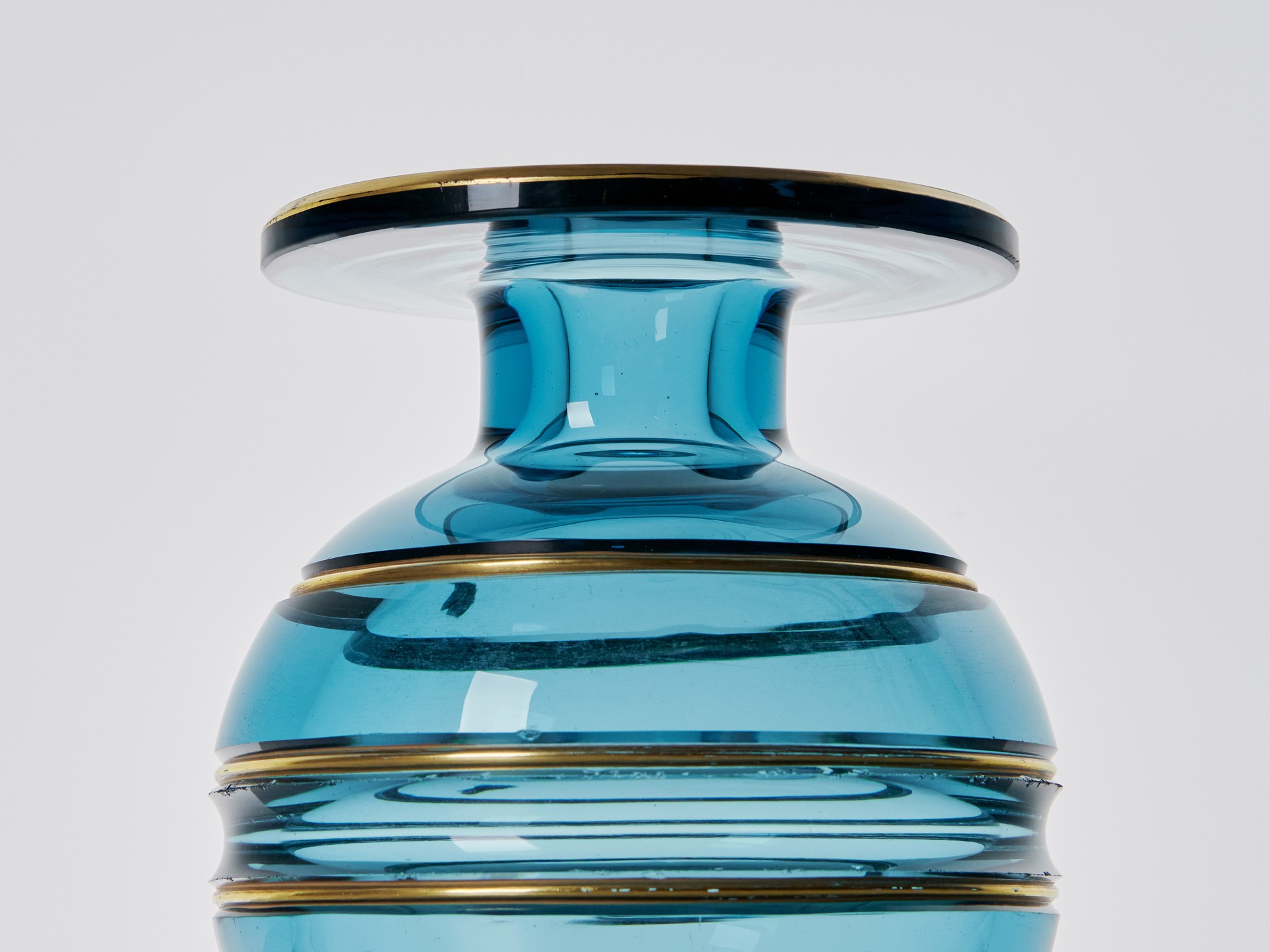 Vase image 4