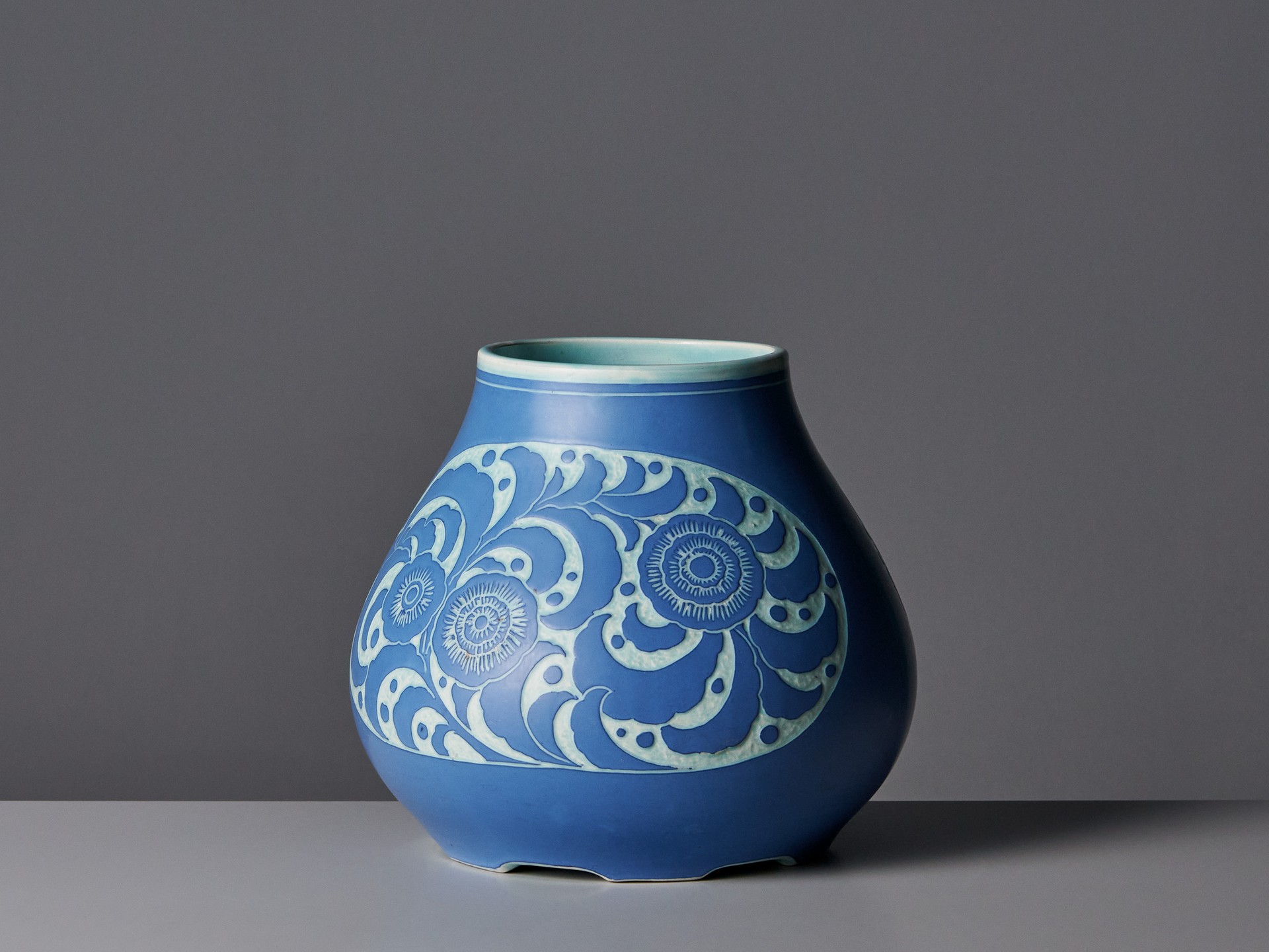 Vase image 3