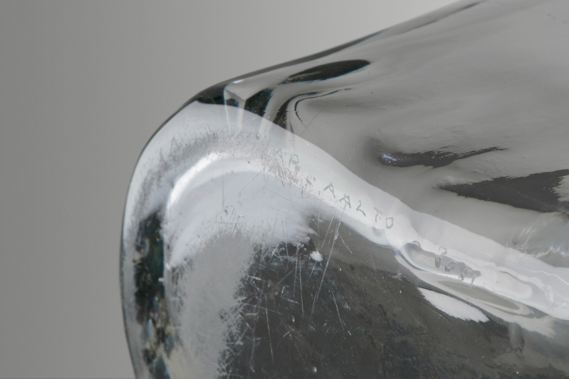 'Savoy' Vase, Model no. 3031 image 6