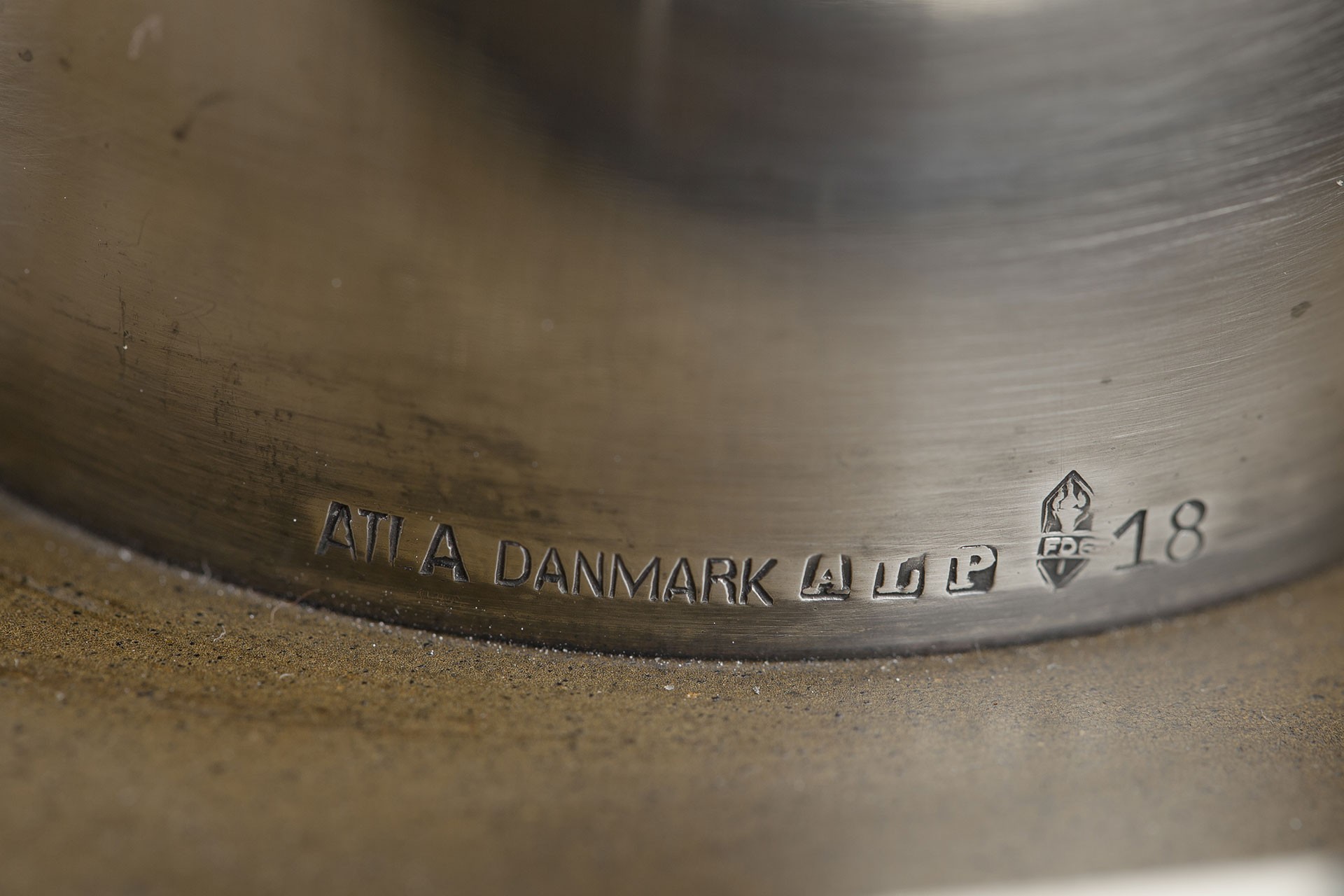Danish Thirties Inkwell image 4