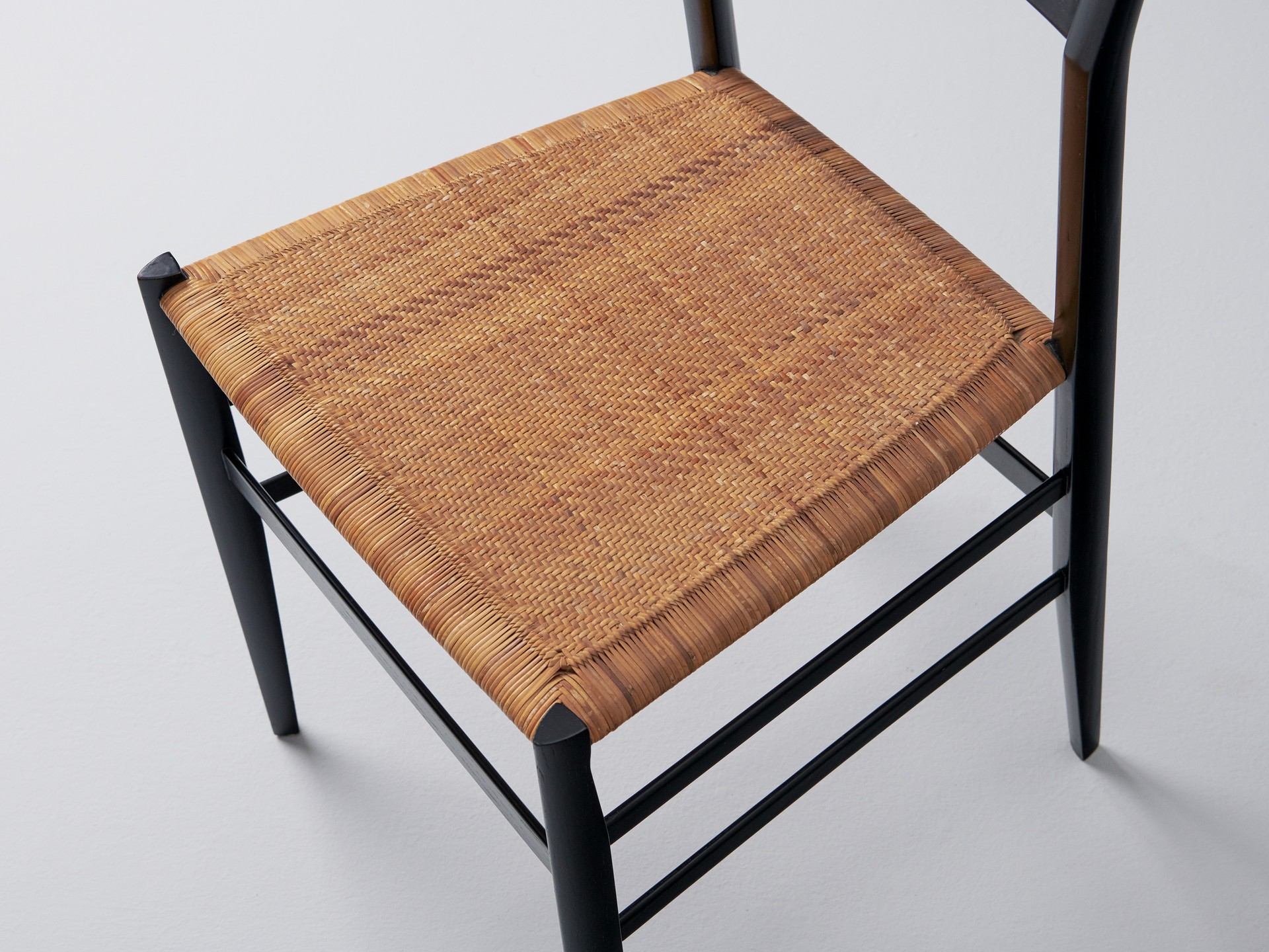 Set of Six 'Superleggera' Chairs image 6