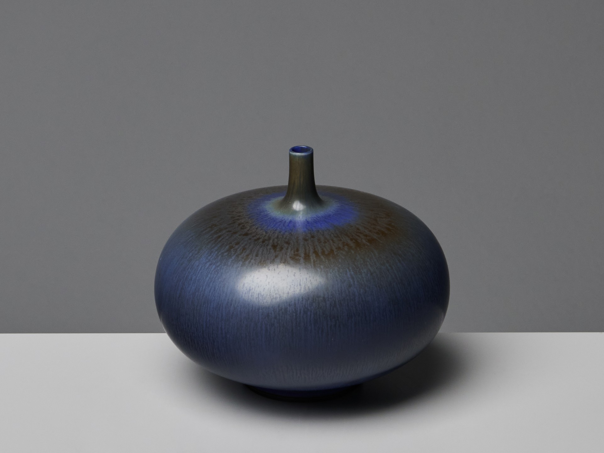 Vase image 4