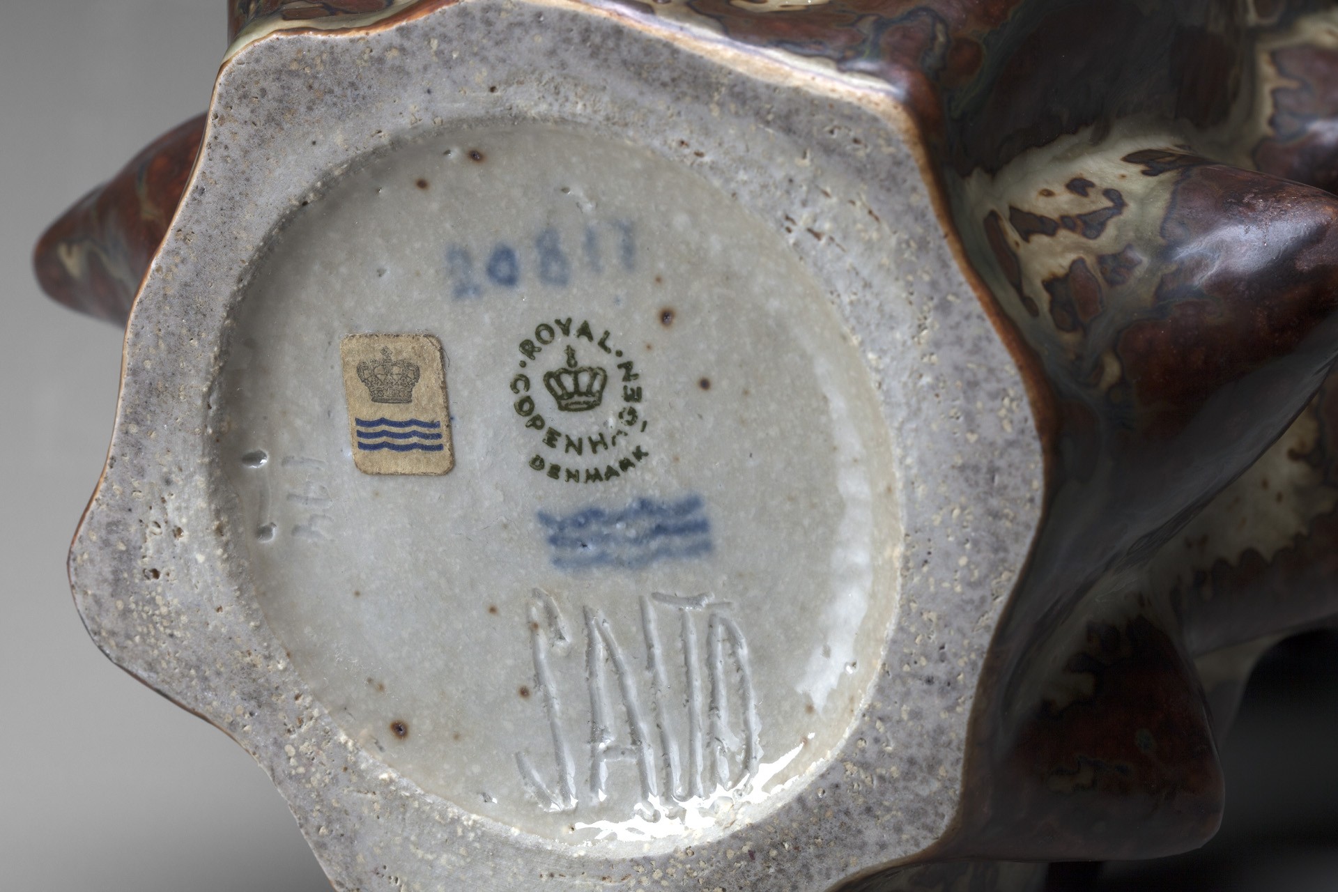 Vase image 4