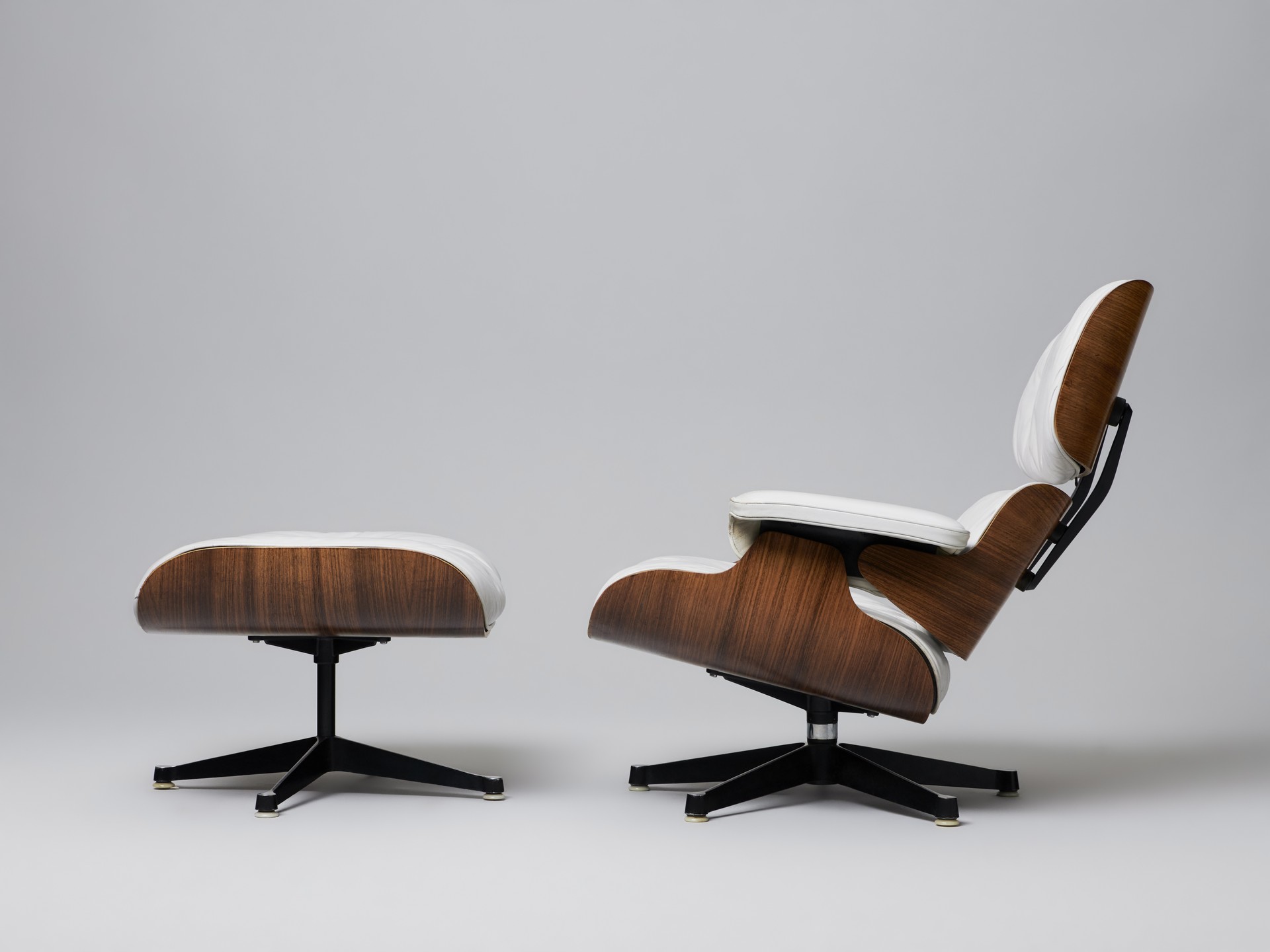 Lounge Chair and Ottoman image 4