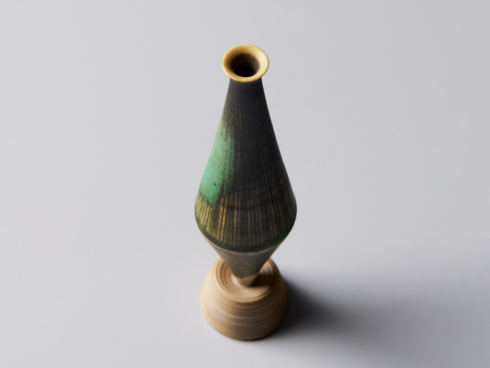 Small 'Spirea Farsta' Vase image 4