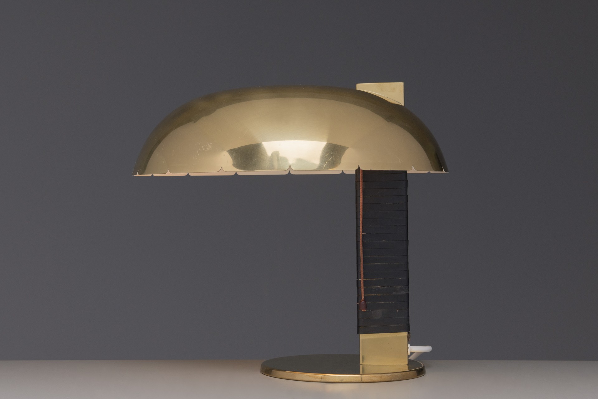Table Lamp Model no. 9228 image 2