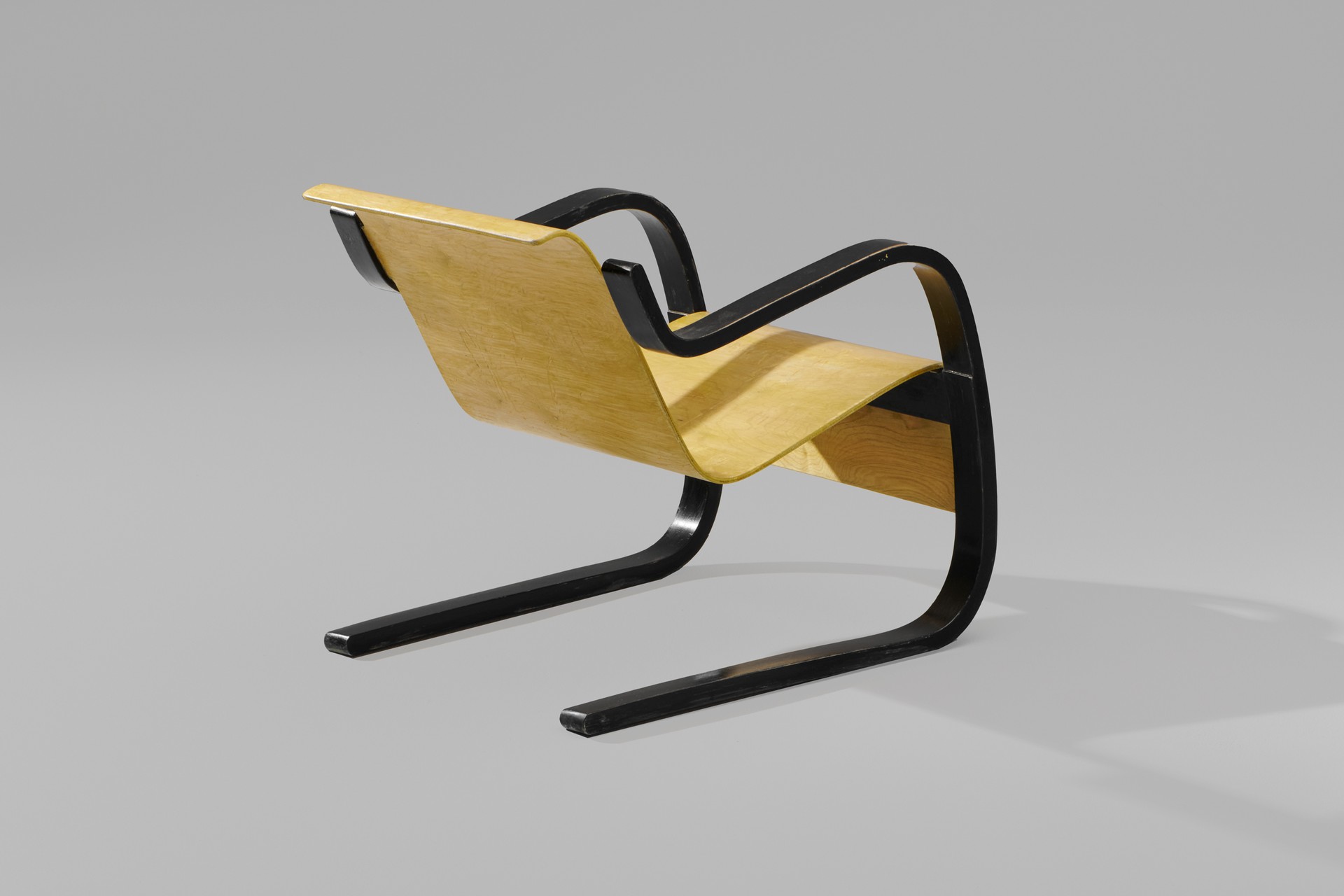Pair of 'Little Paimio' Armchairs and Occasional Table image 9