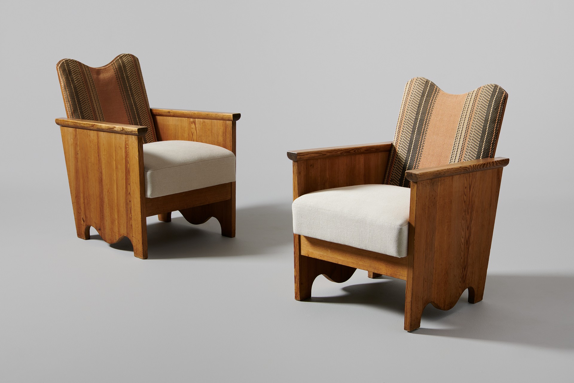 "Utö" Armchairs