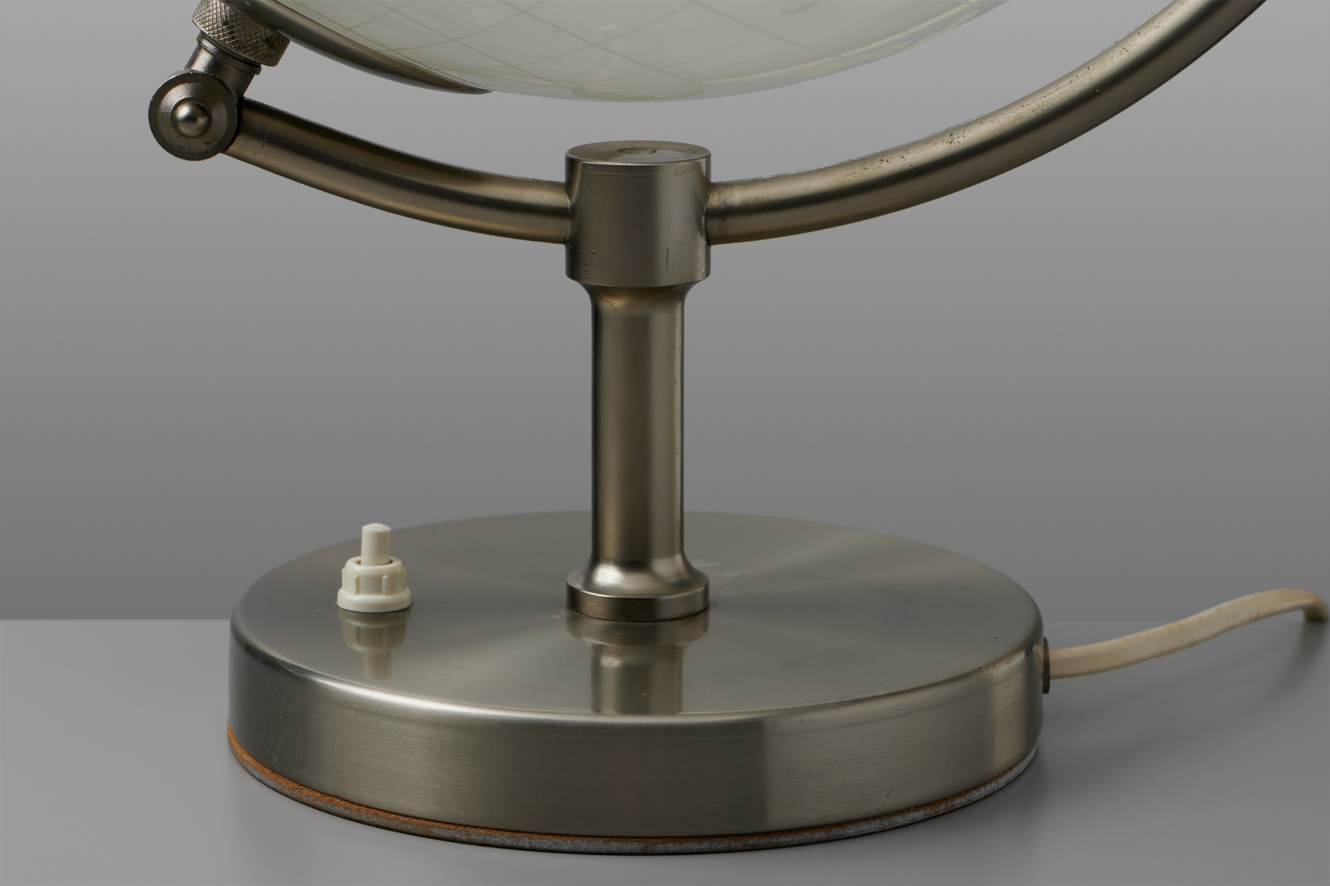 Illuminated Glass Globe image 5