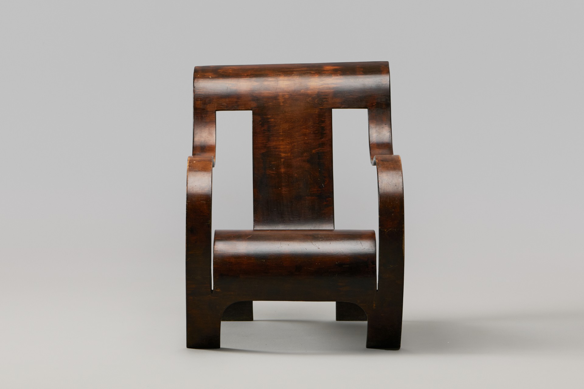 'BPAC' (Bent Ply Armchair) image 3