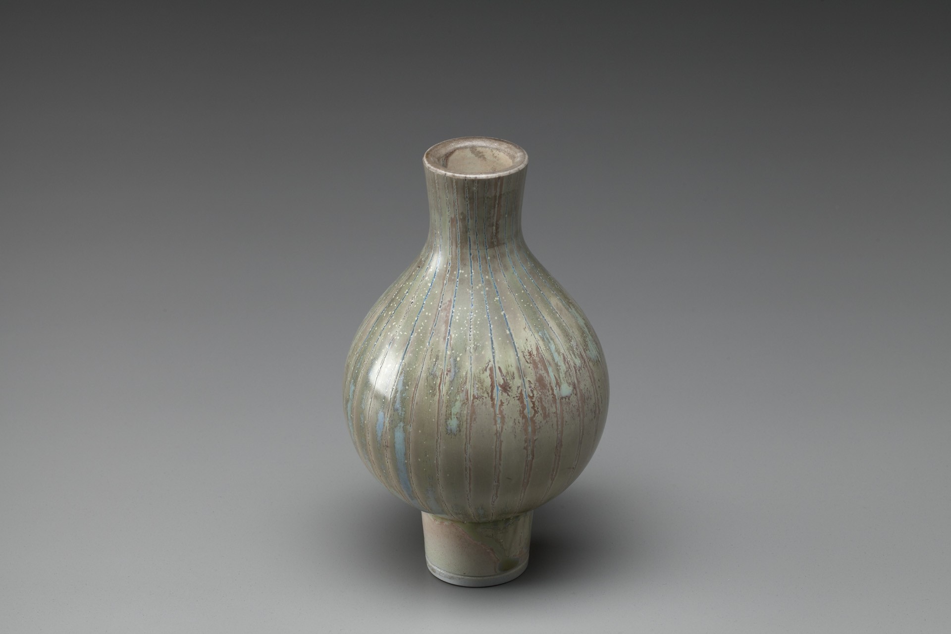 Vase image 2