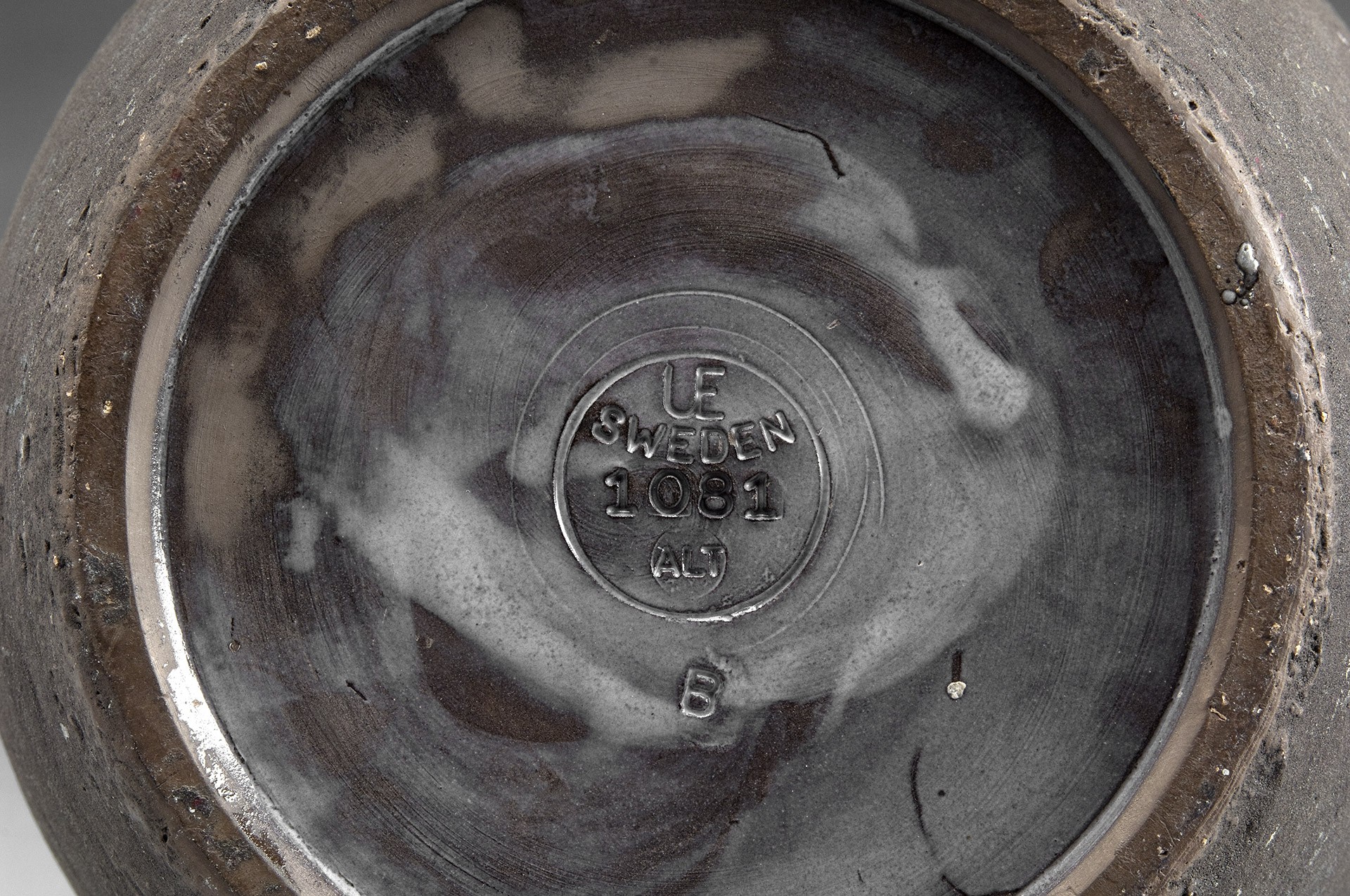 Ekeby Vase image 3