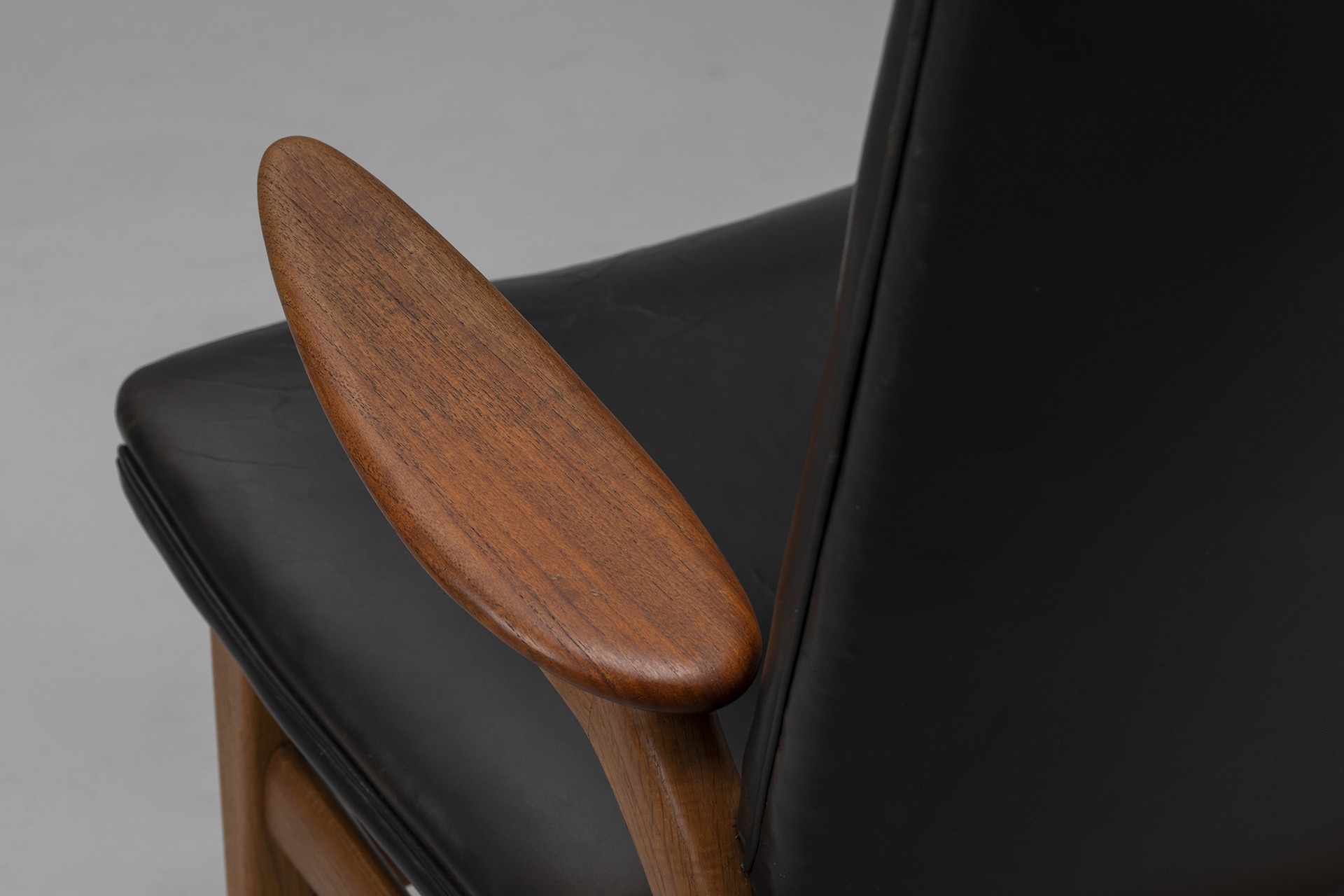 Armchair image 6