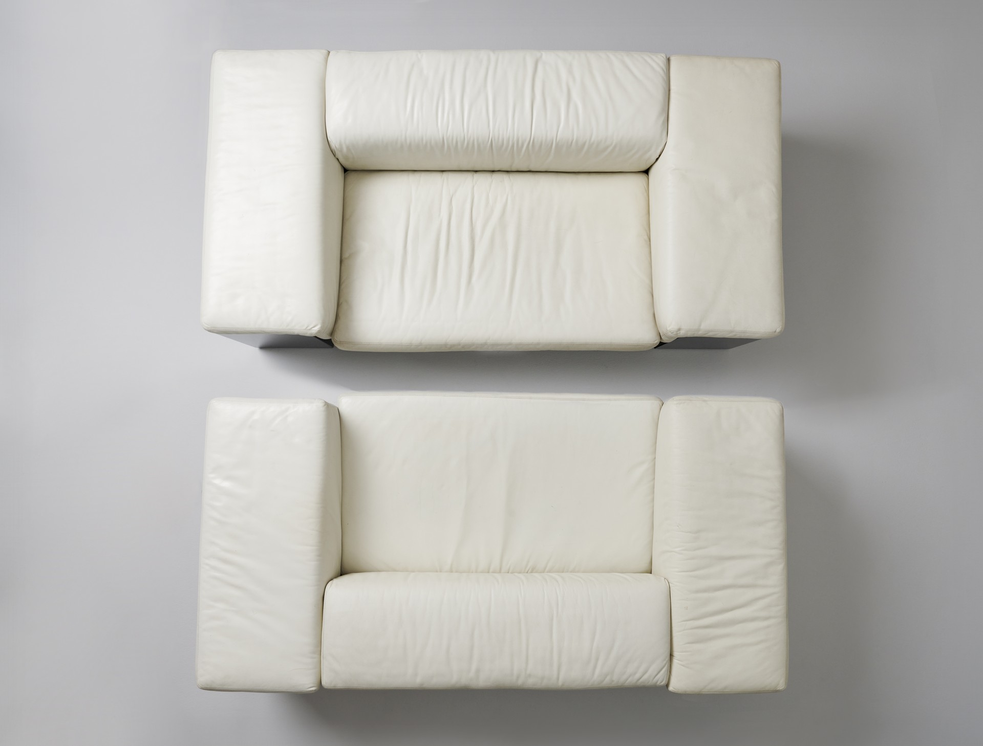 Pair of 'Brigadier' Sofas image 3