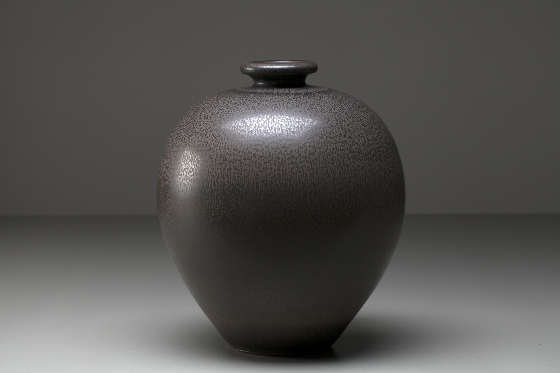 Vase image 2