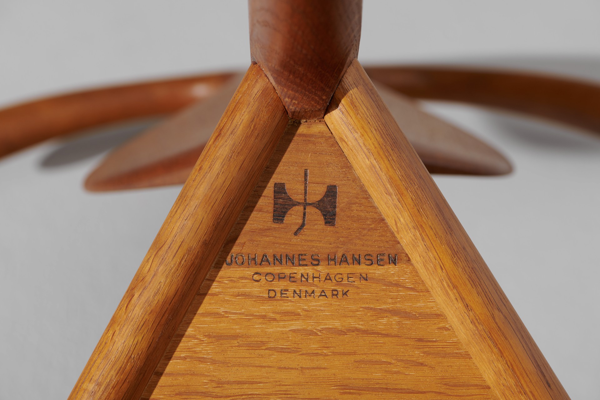 Valet Chair image 6
