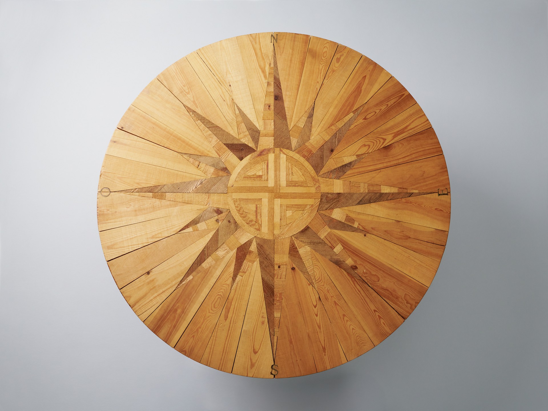 'Rosa dei Venti' Table image 3