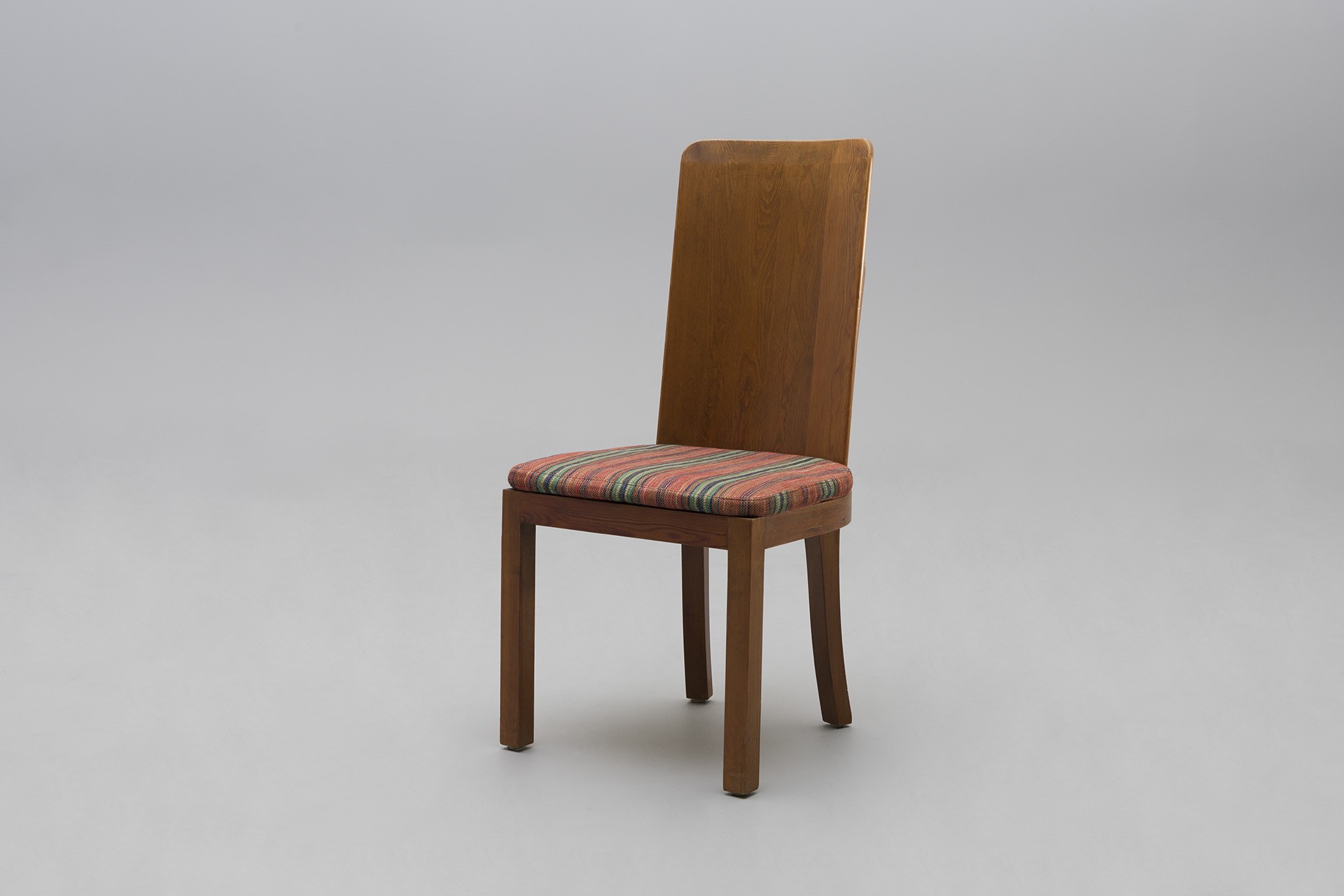Set of Six Chairs image 4