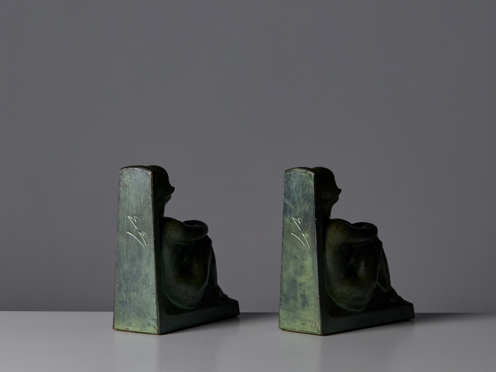 Pair of Bookends image 4