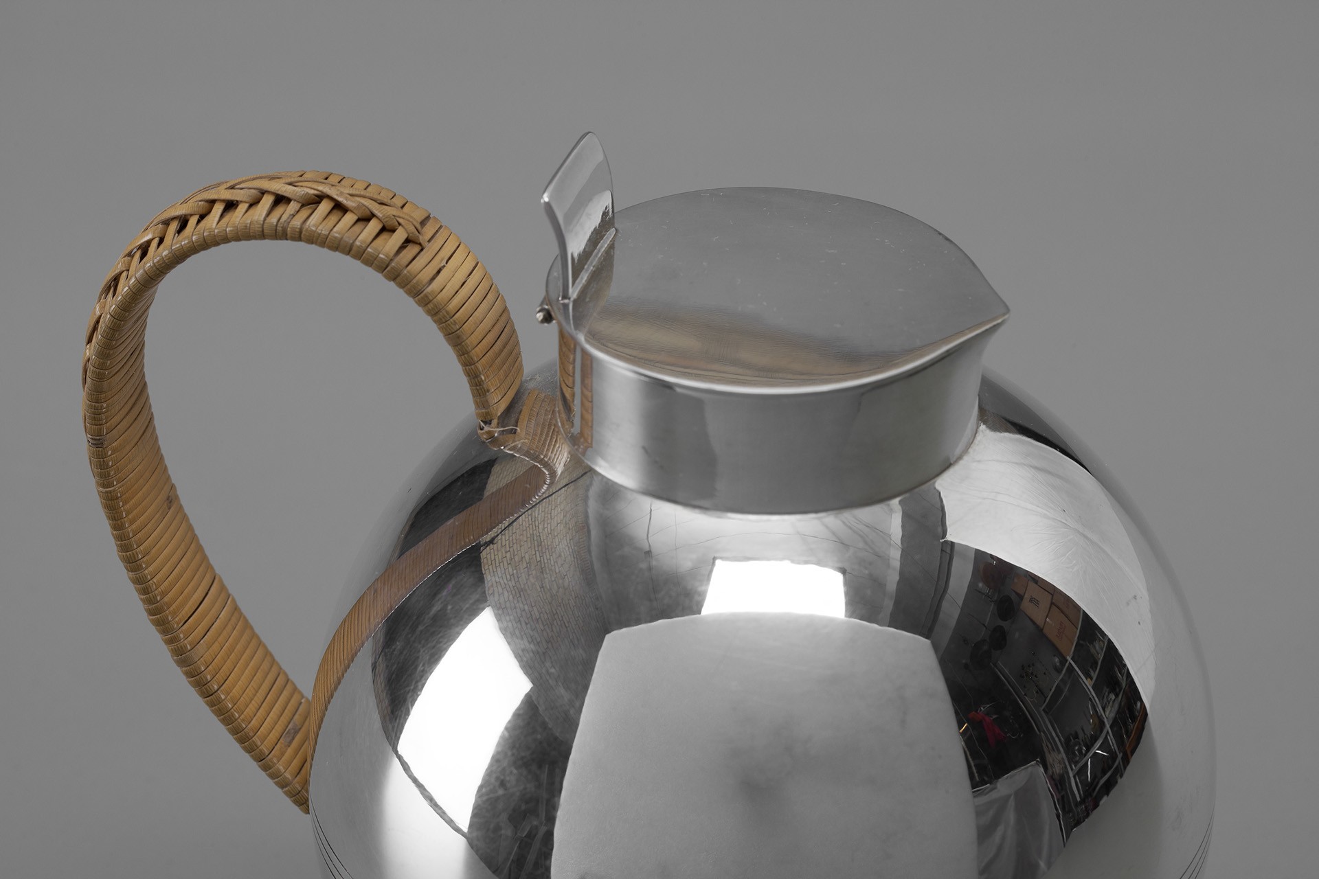 Jug image 3